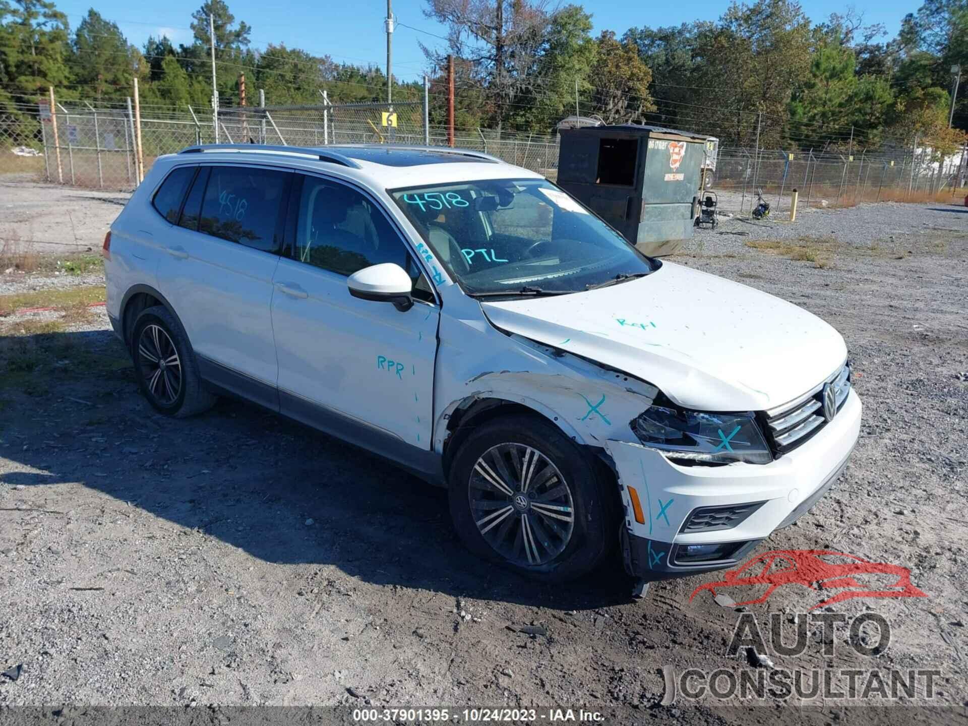 VOLKSWAGEN TIGUAN 2018 - 3VV3B7AX7JM164308