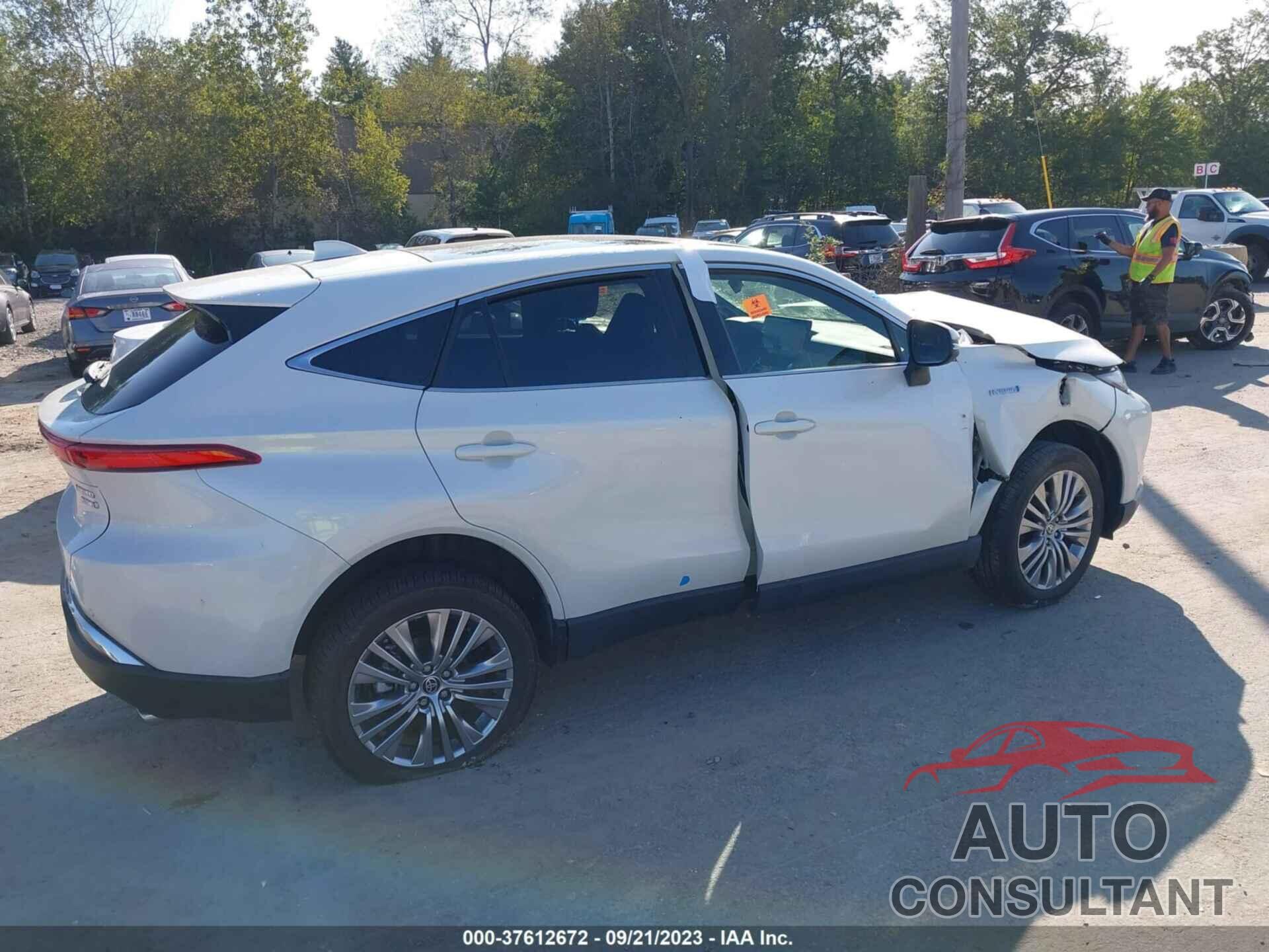 TOYOTA VENZA 2021 - JTEAAAAH8MJ039913