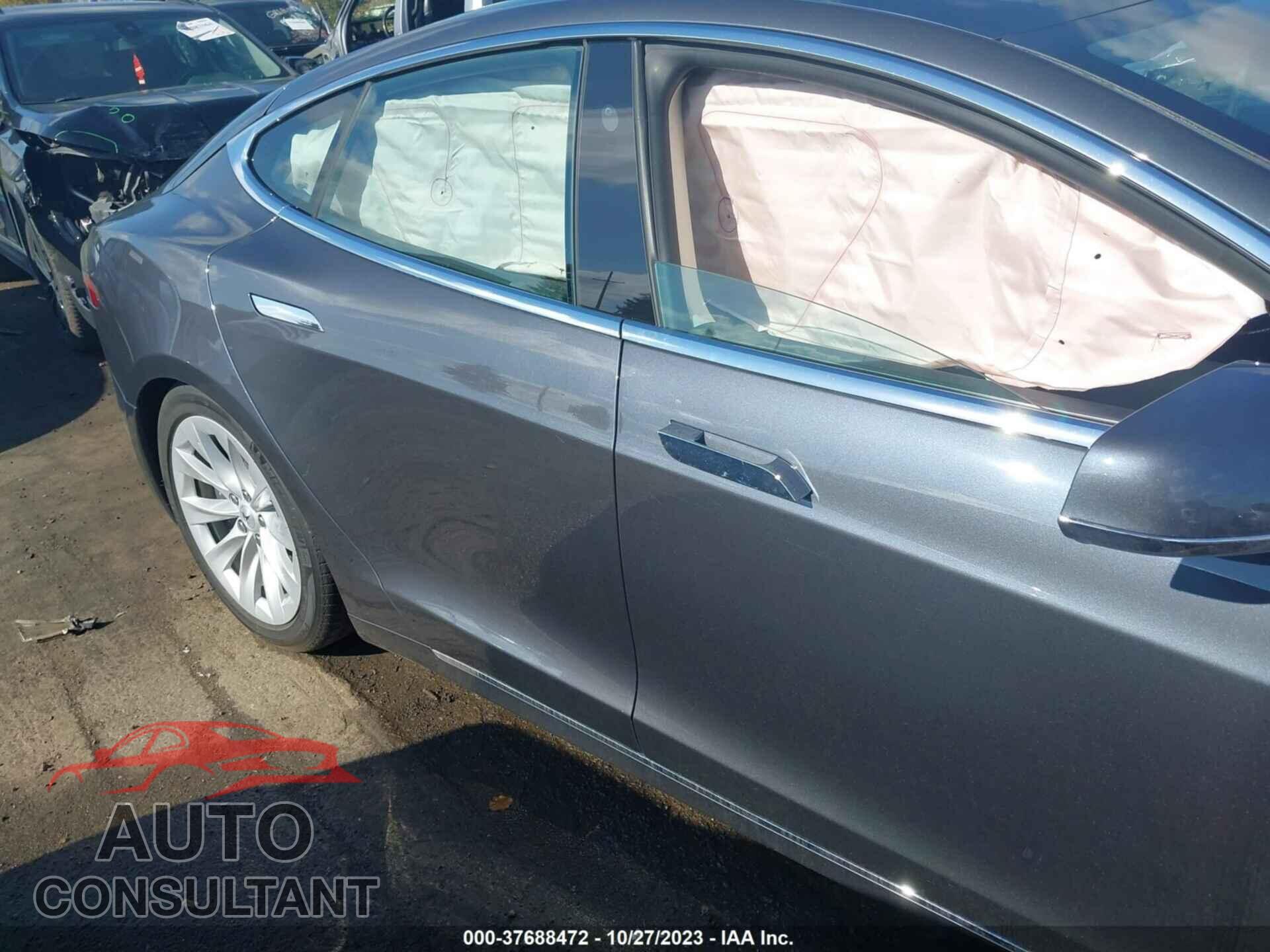 TESLA MODEL S 2018 - 5YJSA1E28JF286334