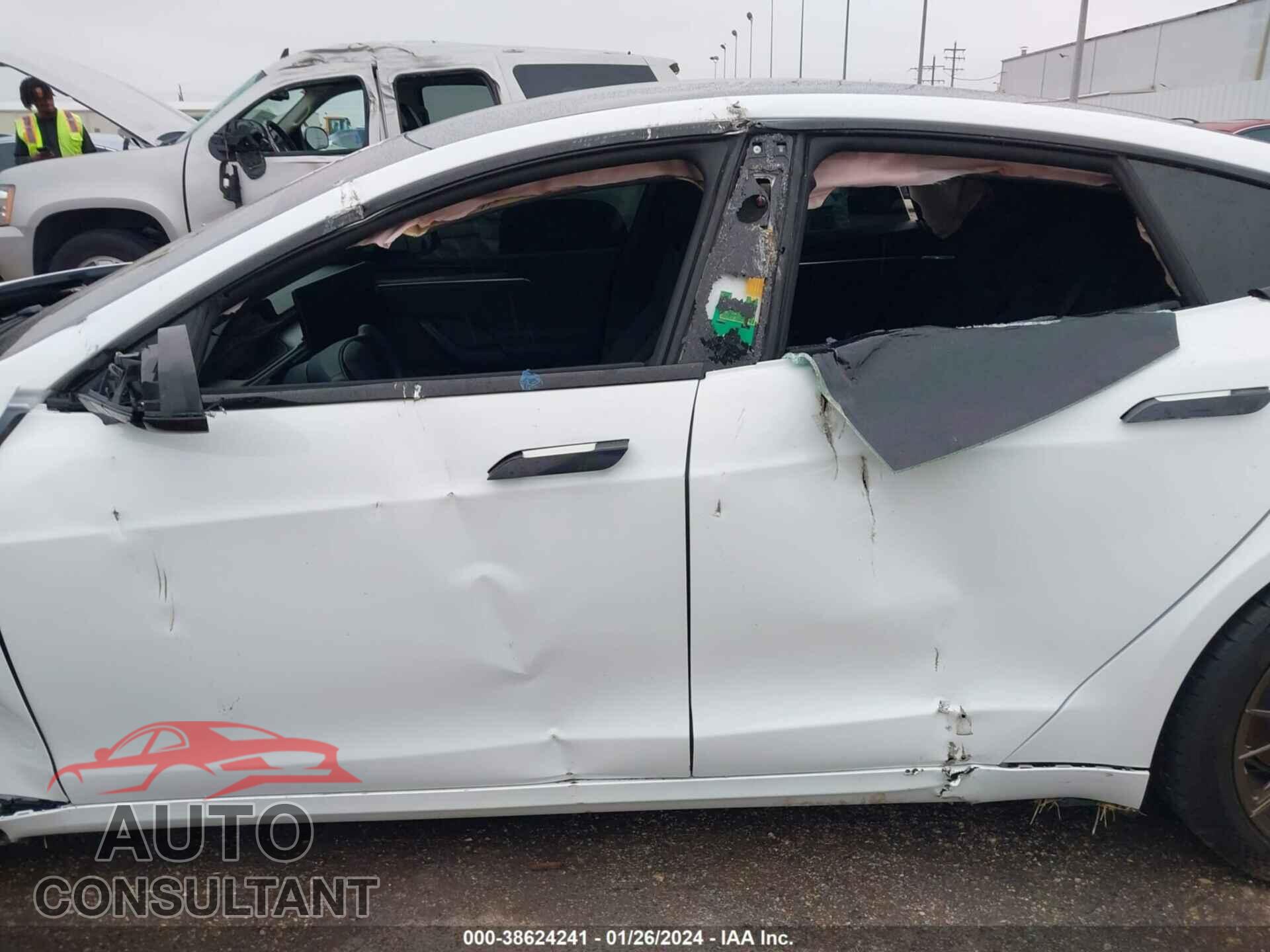 TESLA MODEL S 2023 - 5YJSA1E65PF511448