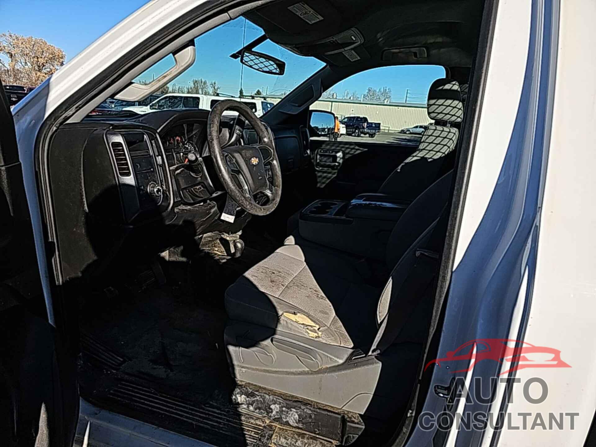 CHEVROLET SILVERADO 2500HD 2015 - 1GC0KUEG6FZ532543