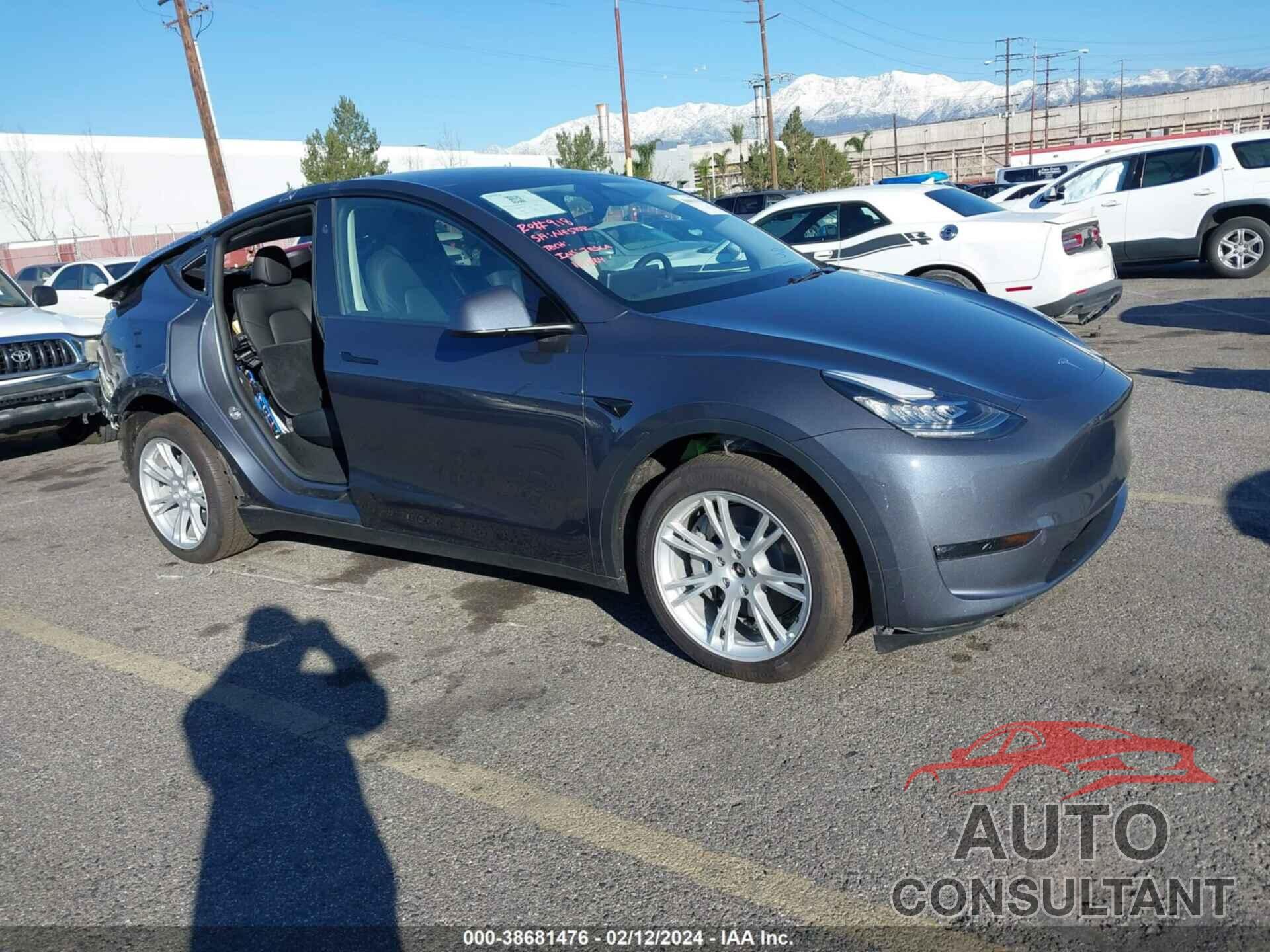 TESLA MODEL Y 2023 - 7SAYGDEE8PA150847