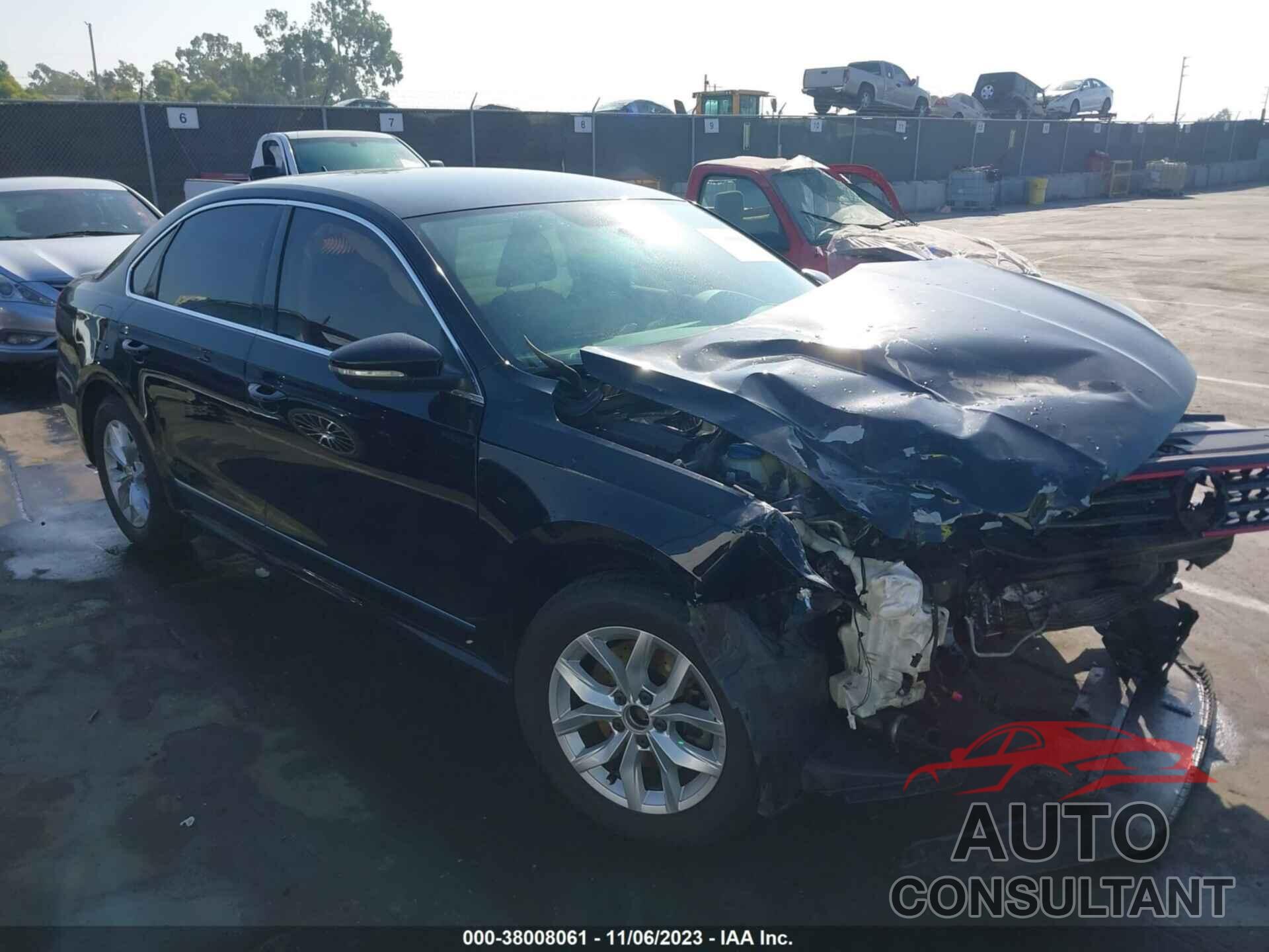 VOLKSWAGEN PASSAT 2016 - 1VWAT7A32GC018972