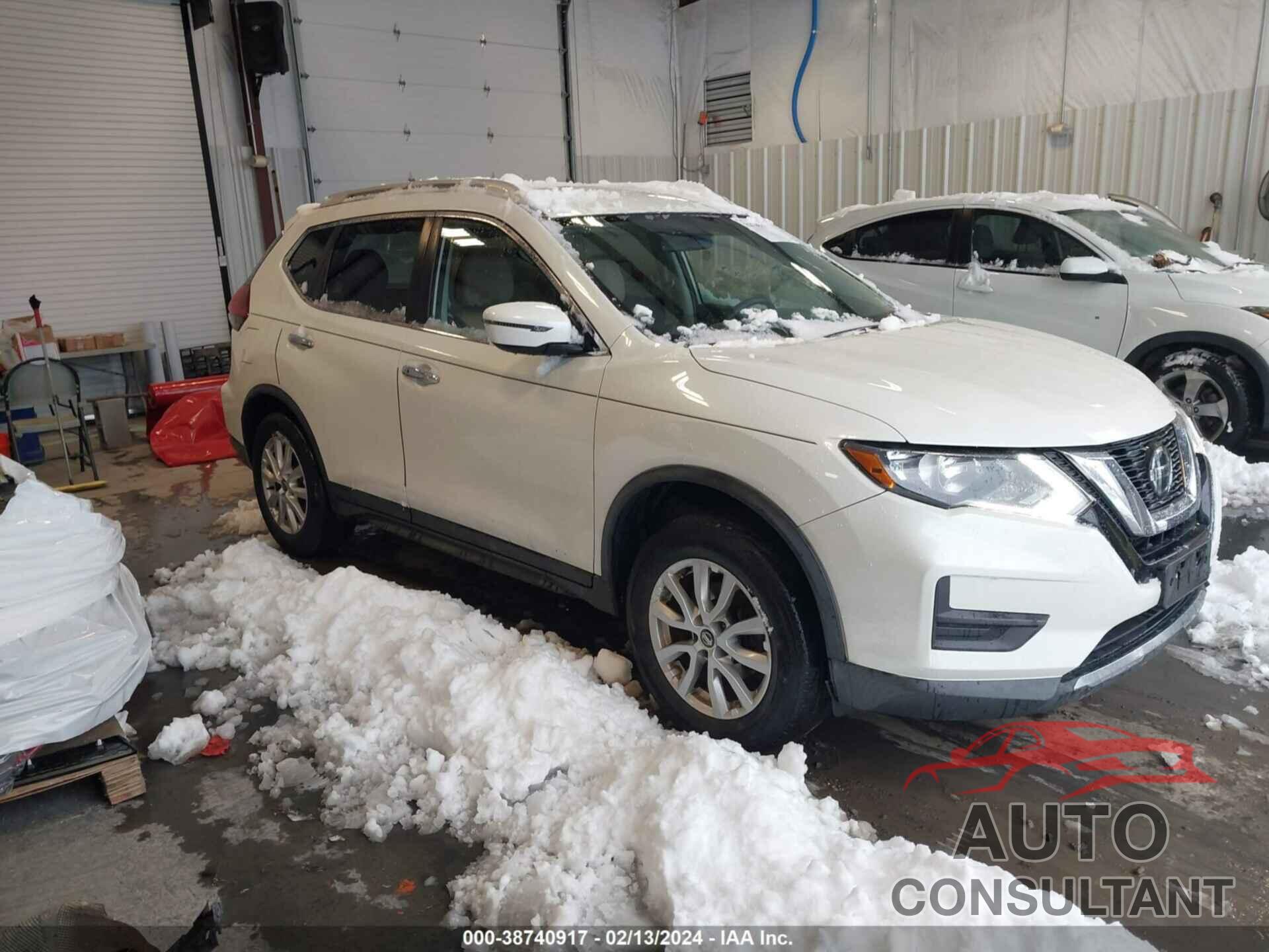 NISSAN ROGUE 2018 - KNMAT2MV9JP605303