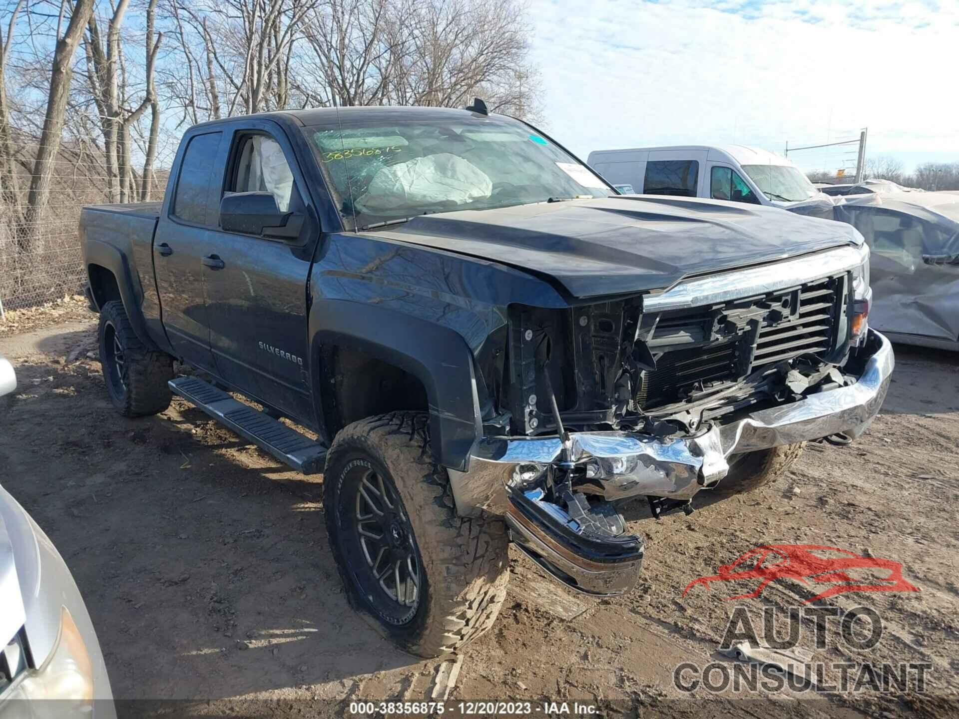 CHEVROLET SILVERADO 1500 2018 - 1GCVKREC7JZ252817