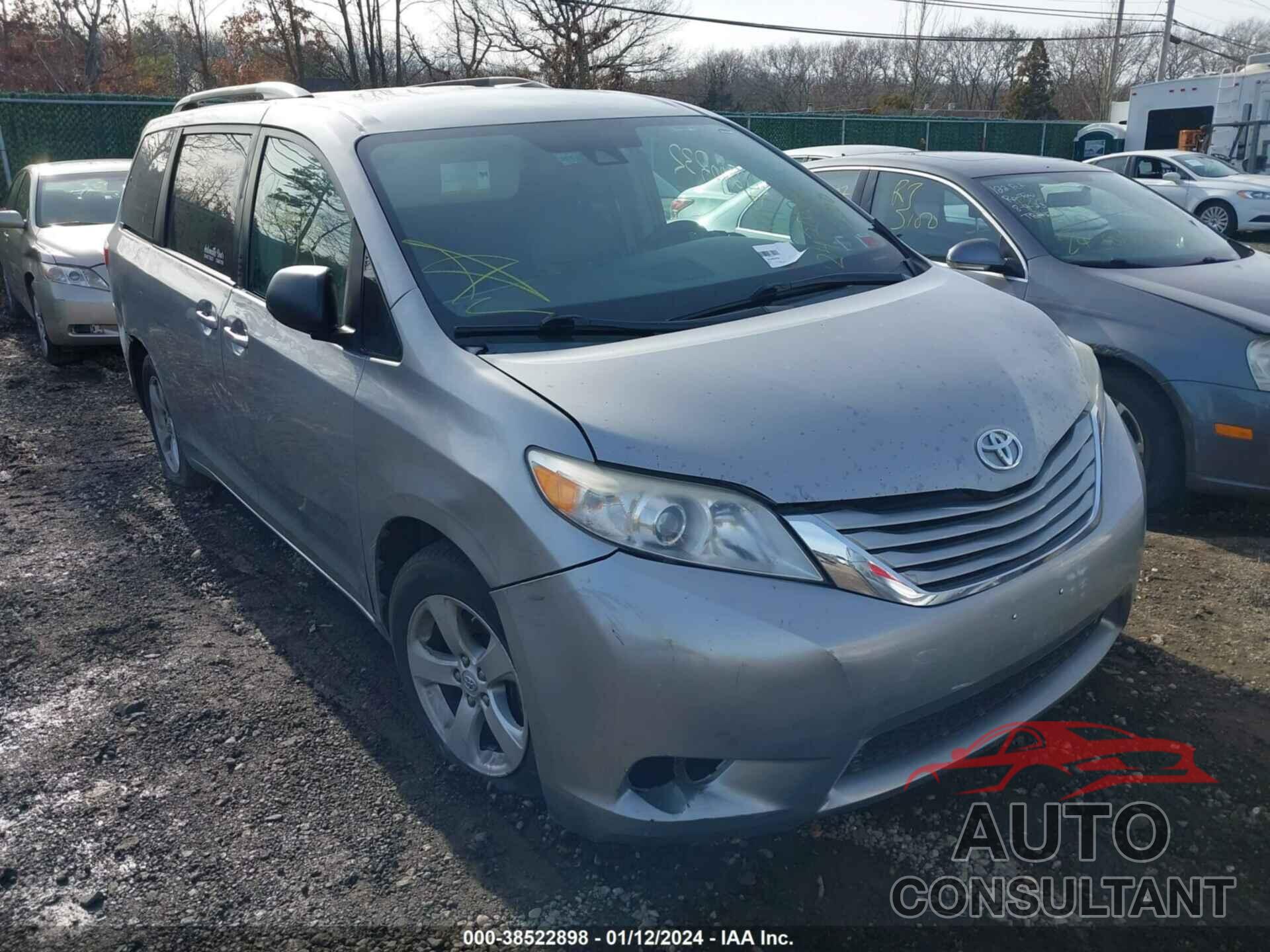 TOYOTA SIENNA 2017 - 5TDKZ3DC5HS779036