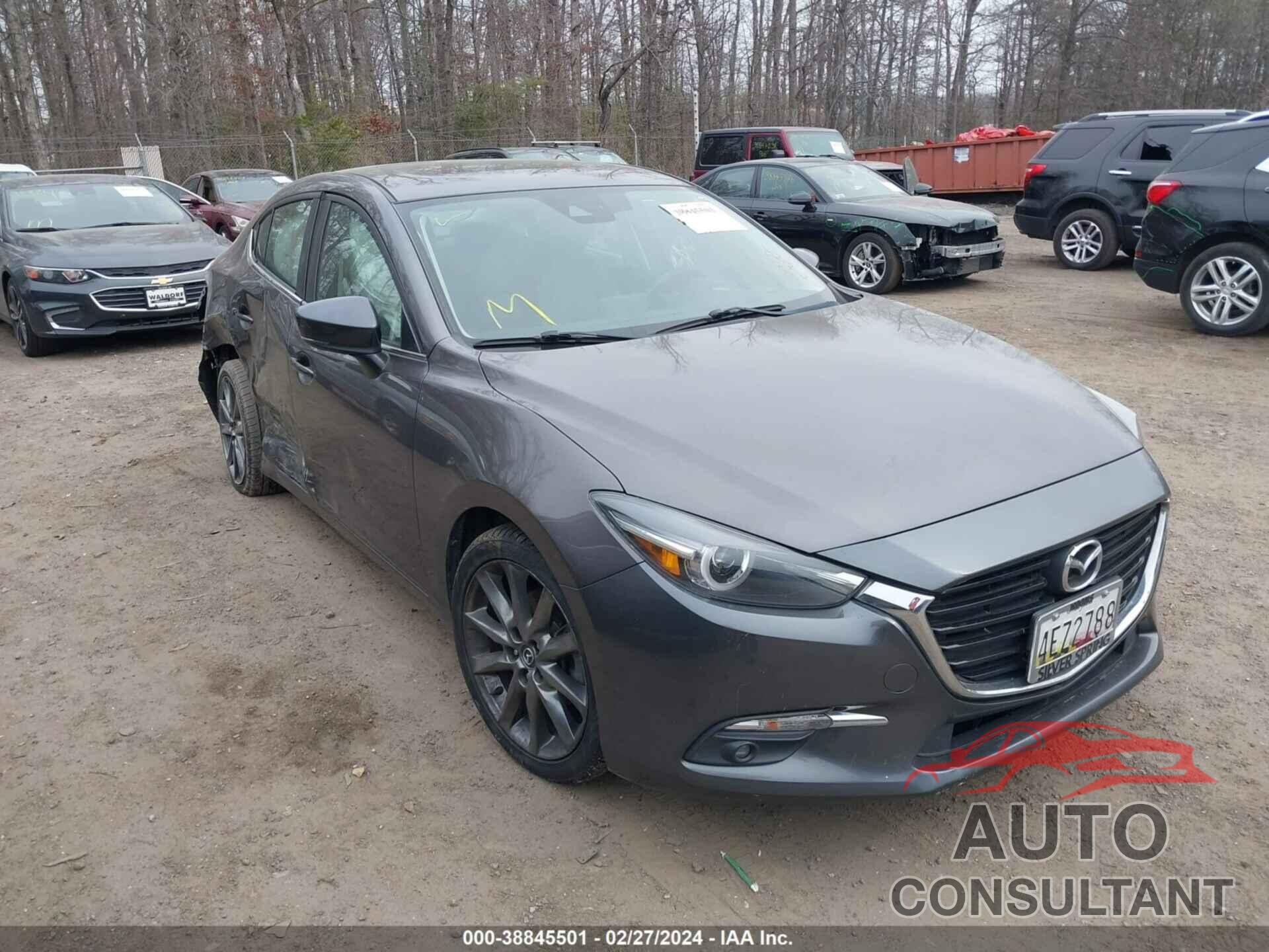 MAZDA MAZDA3 2018 - 3MZBN1W34JM212655