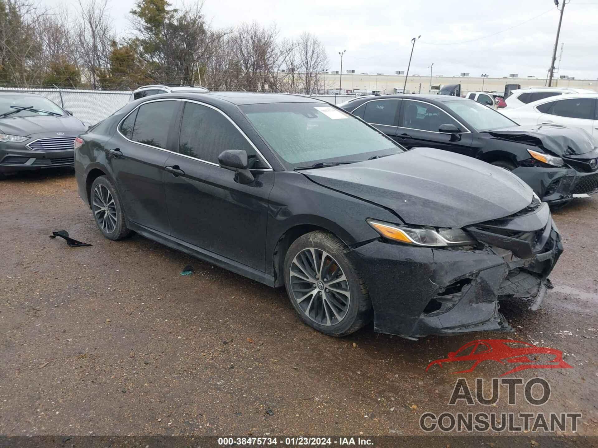 TOYOTA CAMRY 2018 - 4T1B11HK4JU546629