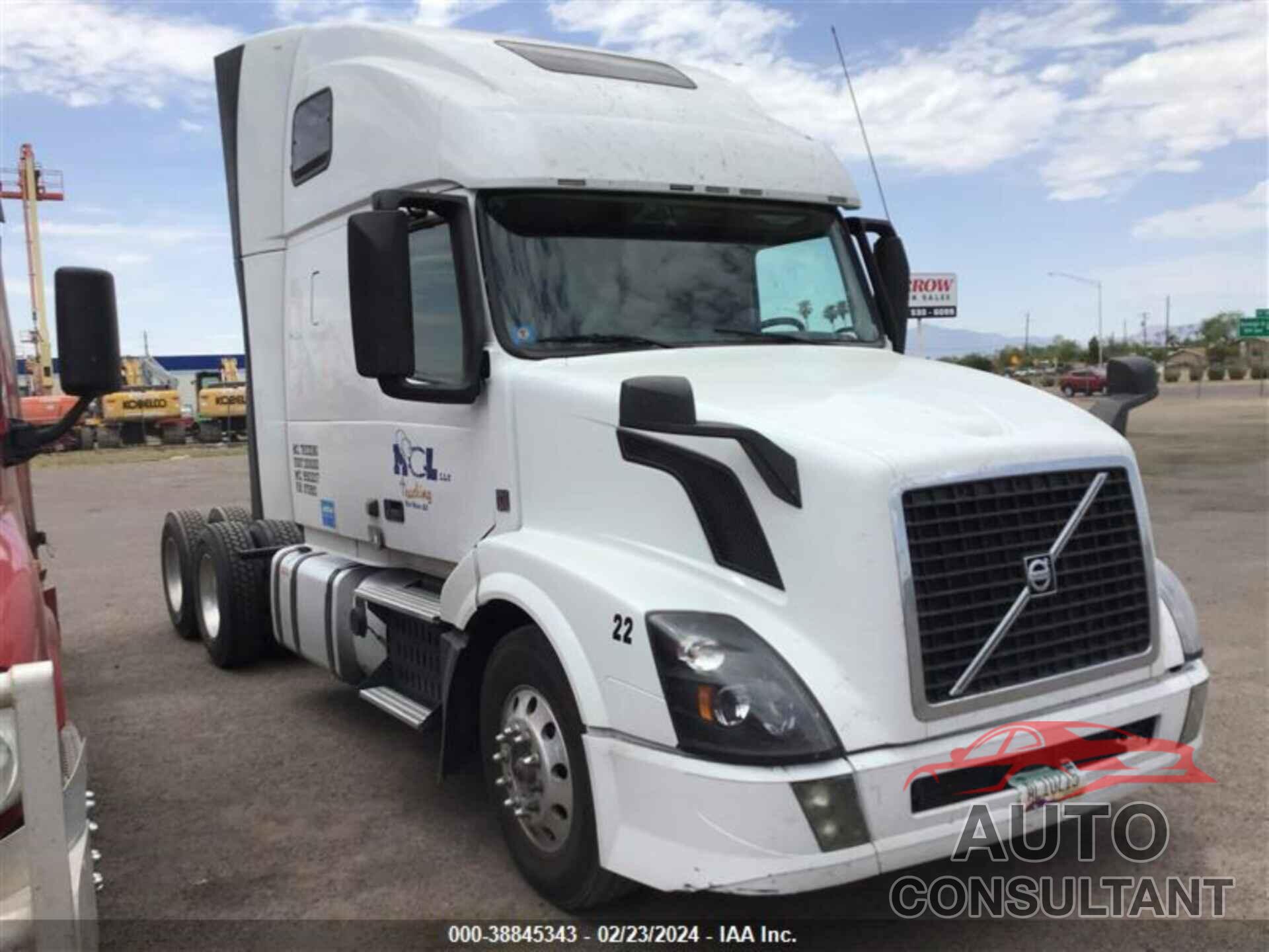 VOLVO VNL 2017 - 4V4N99EH8HN975993