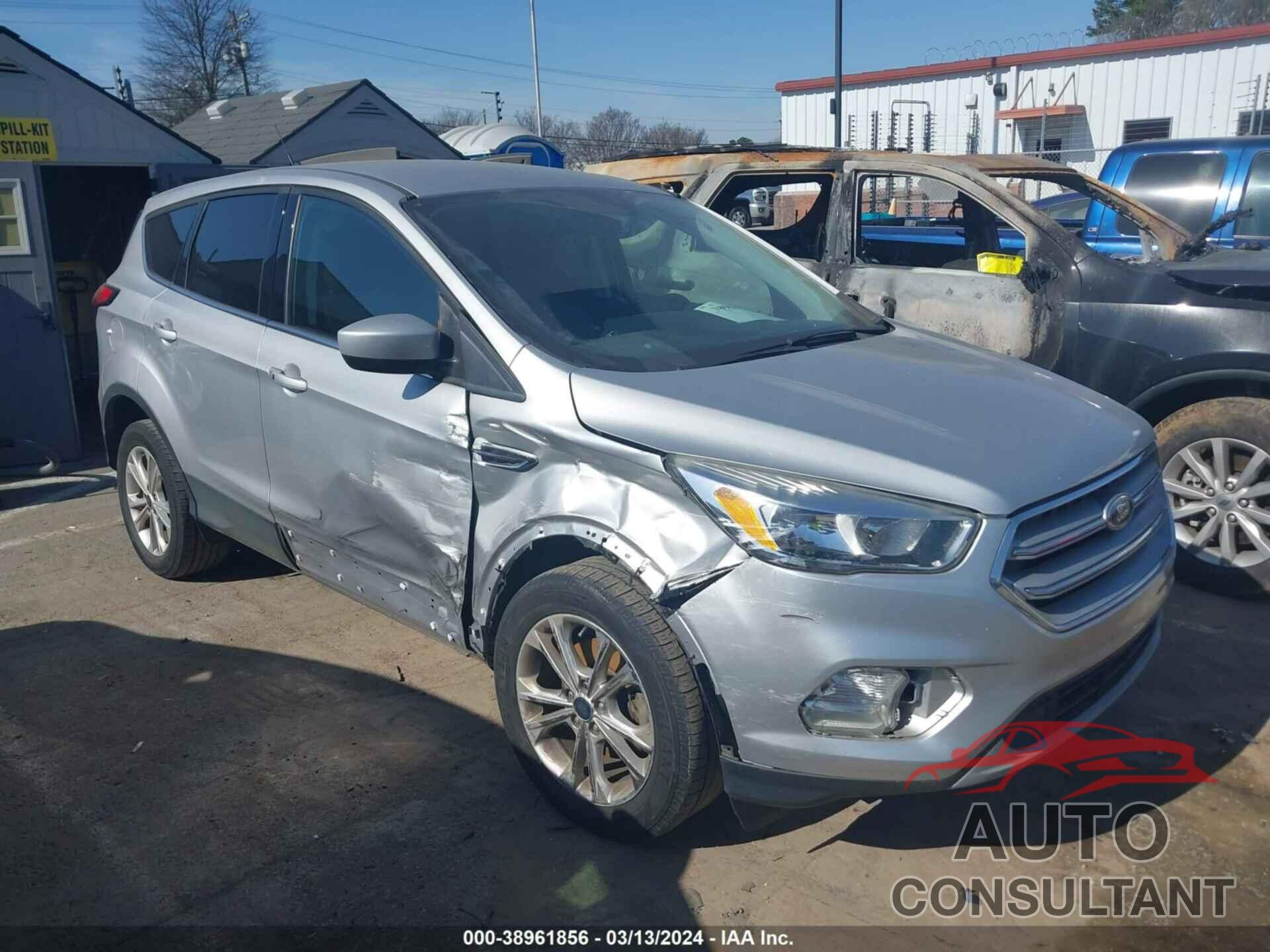 FORD ESCAPE 2019 - 1FMCU0GD0KUC44880