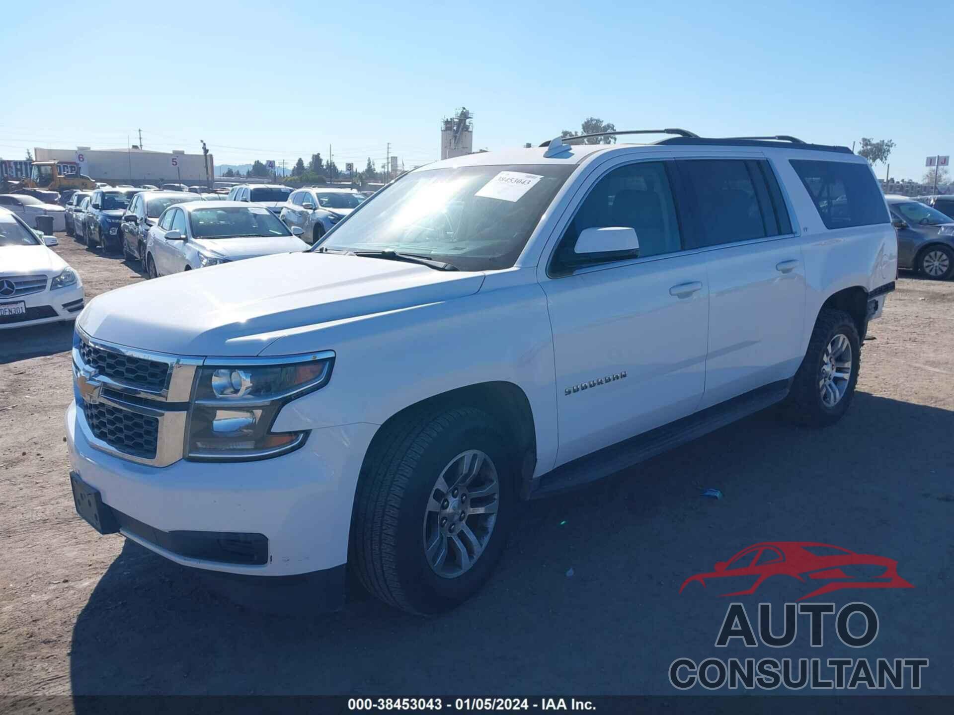 CHEVROLET SUBURBAN 2017 - 1GNSKHKC1HR154675