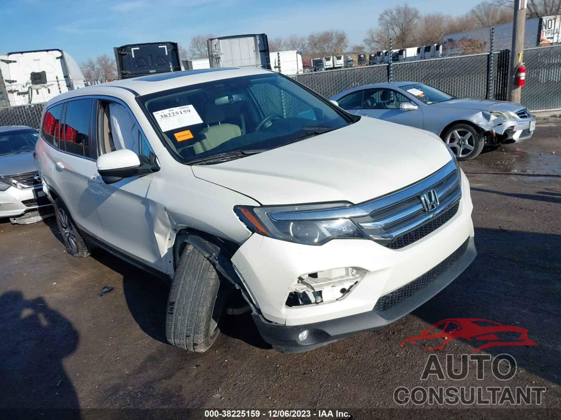 HONDA PILOT 2018 - 5FNYF6H53JB068929