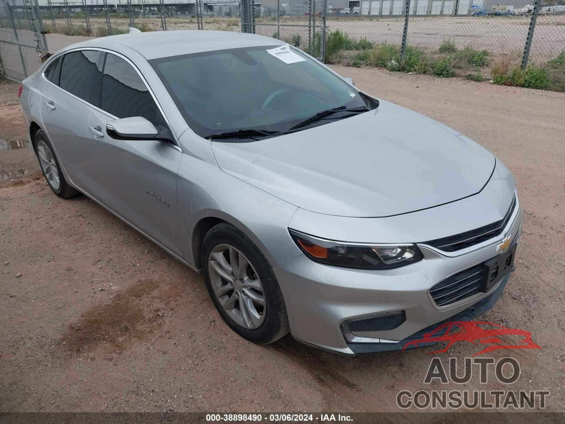 CHEVROLET MALIBU 2018 - 1G1ZD5ST0JF197601