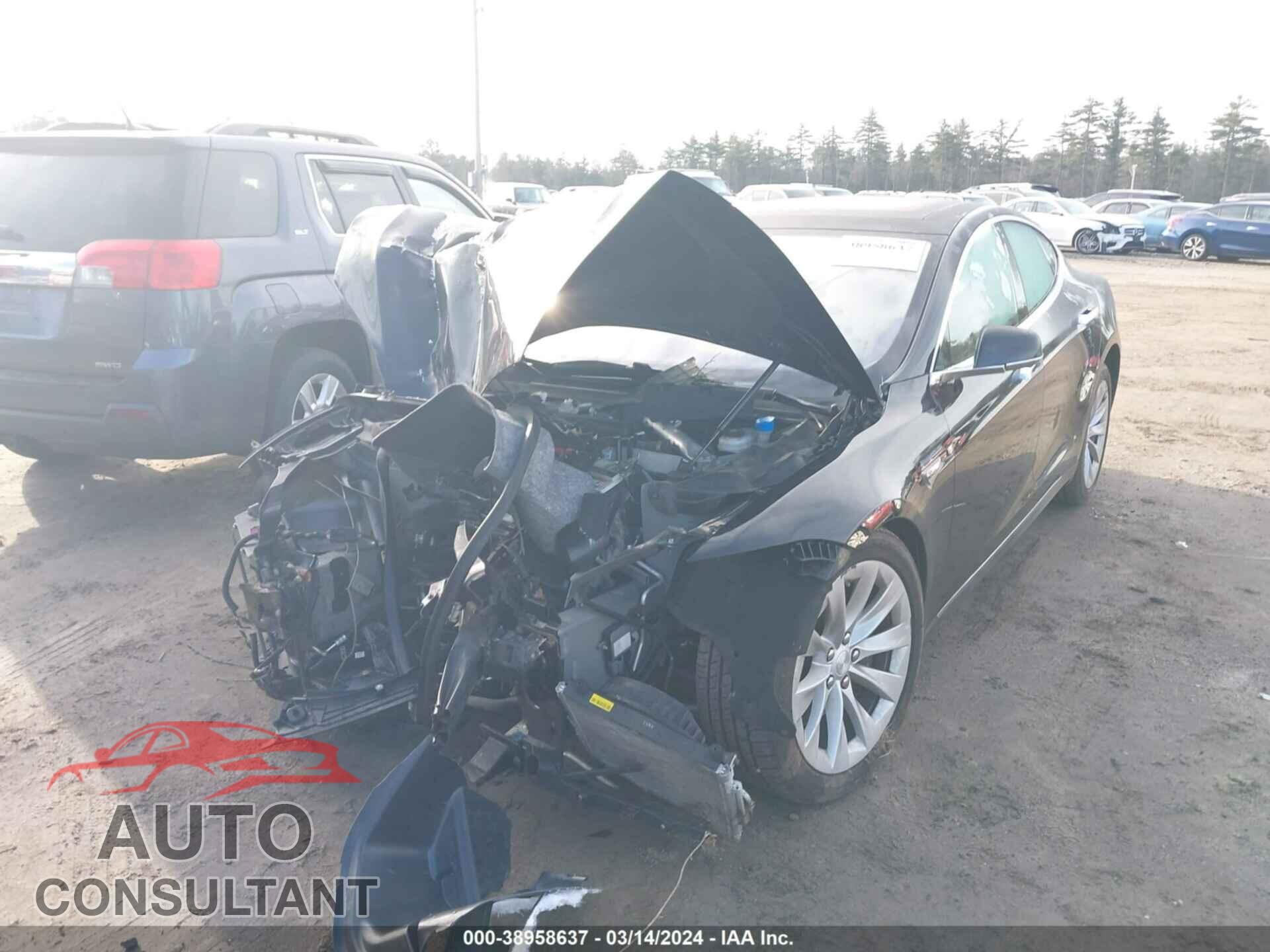 TESLA MODEL S 2016 - 5YJSA1E26GF136909