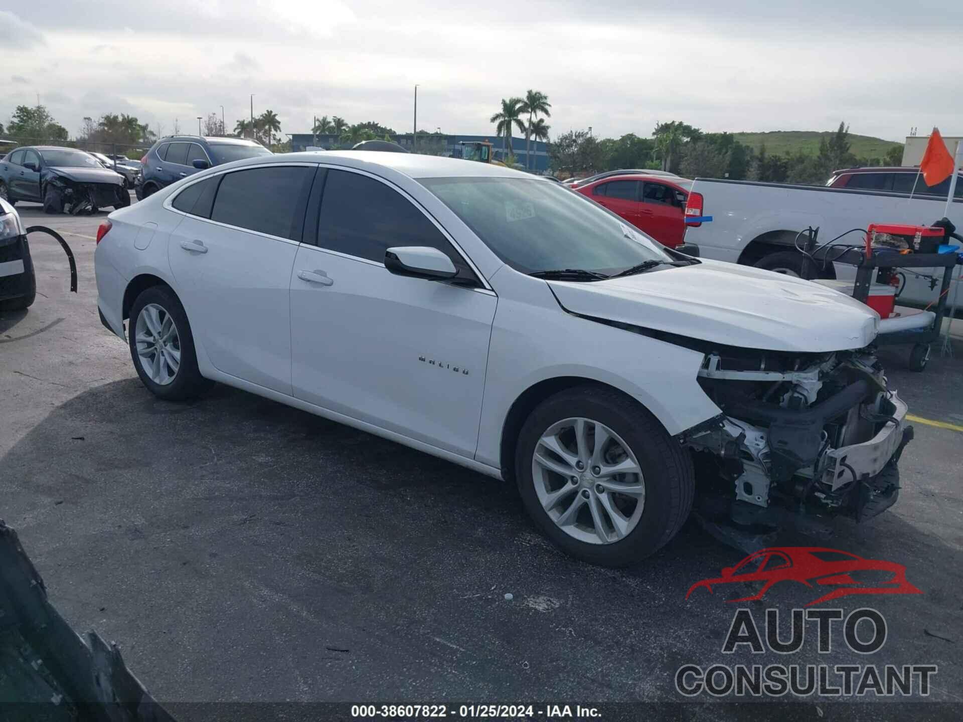 CHEVROLET MALIBU 2018 - 1G1ZD5ST3JF151244