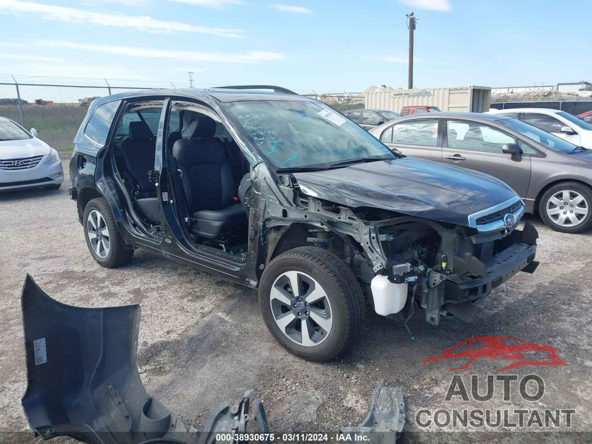 SUBARU FORESTER 2018 - JF2SJAJC7JH615900