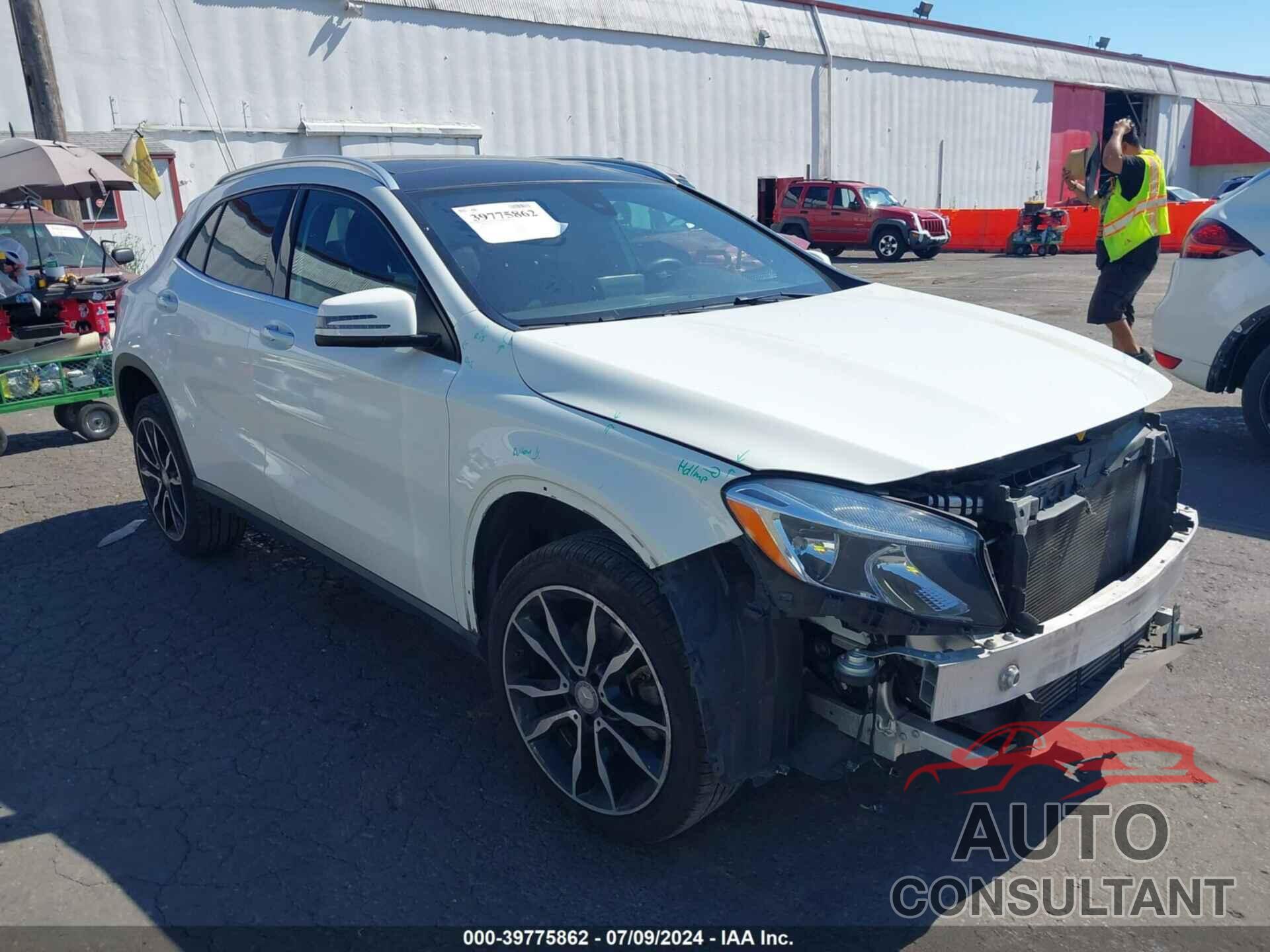 MERCEDES-BENZ GLA 250 2017 - WDCTG4GB1HJ352107