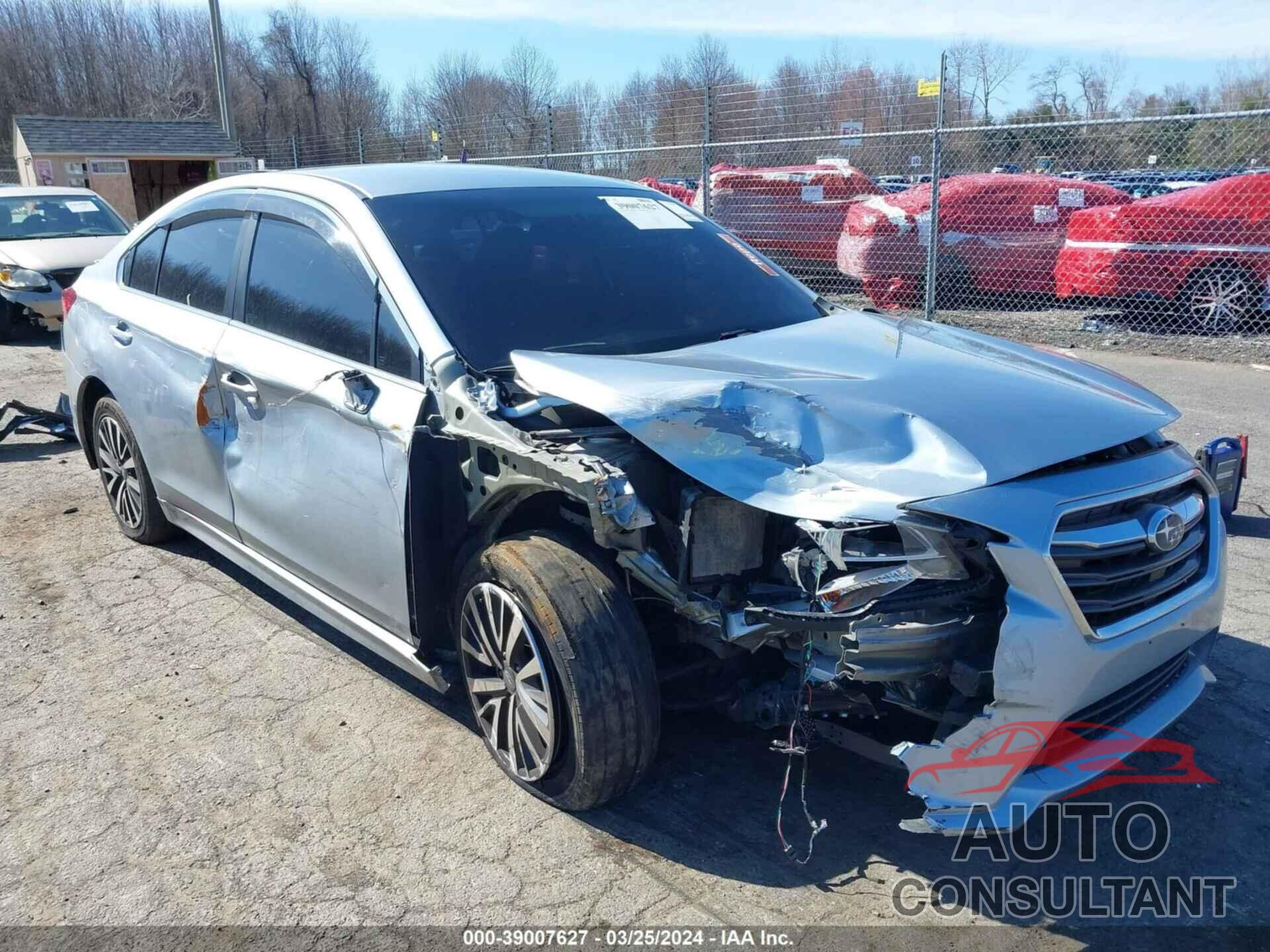 SUBARU LEGACY 2019 - 4S3BNAB67K3039378