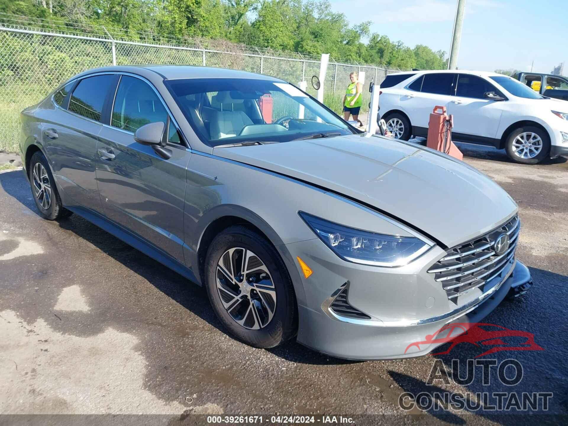 HYUNDAI SONATA HYBRID 2023 - KMHL24JJ8PA061439