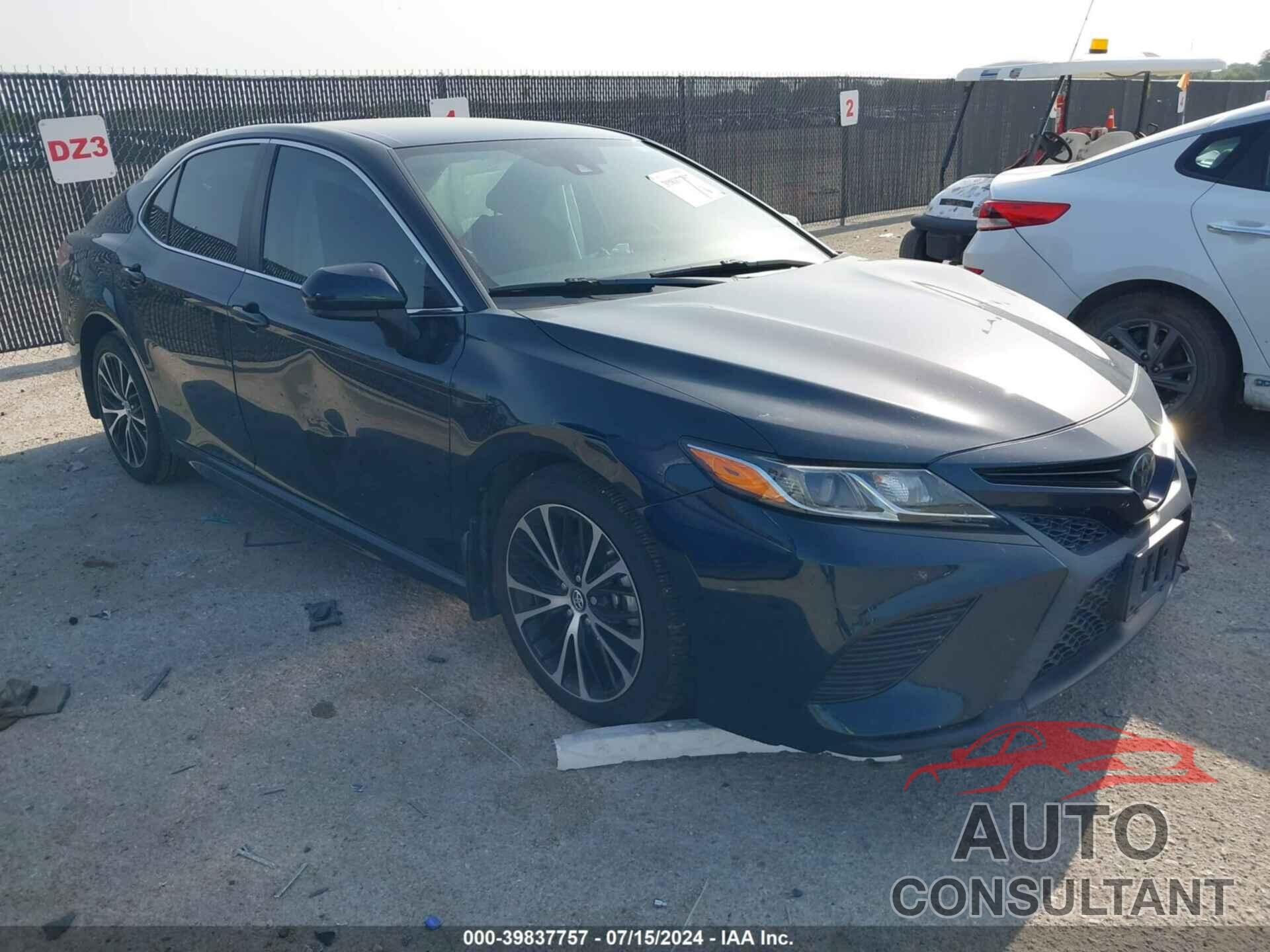 TOYOTA CAMRY 2019 - 4T1B11HK3KU270932