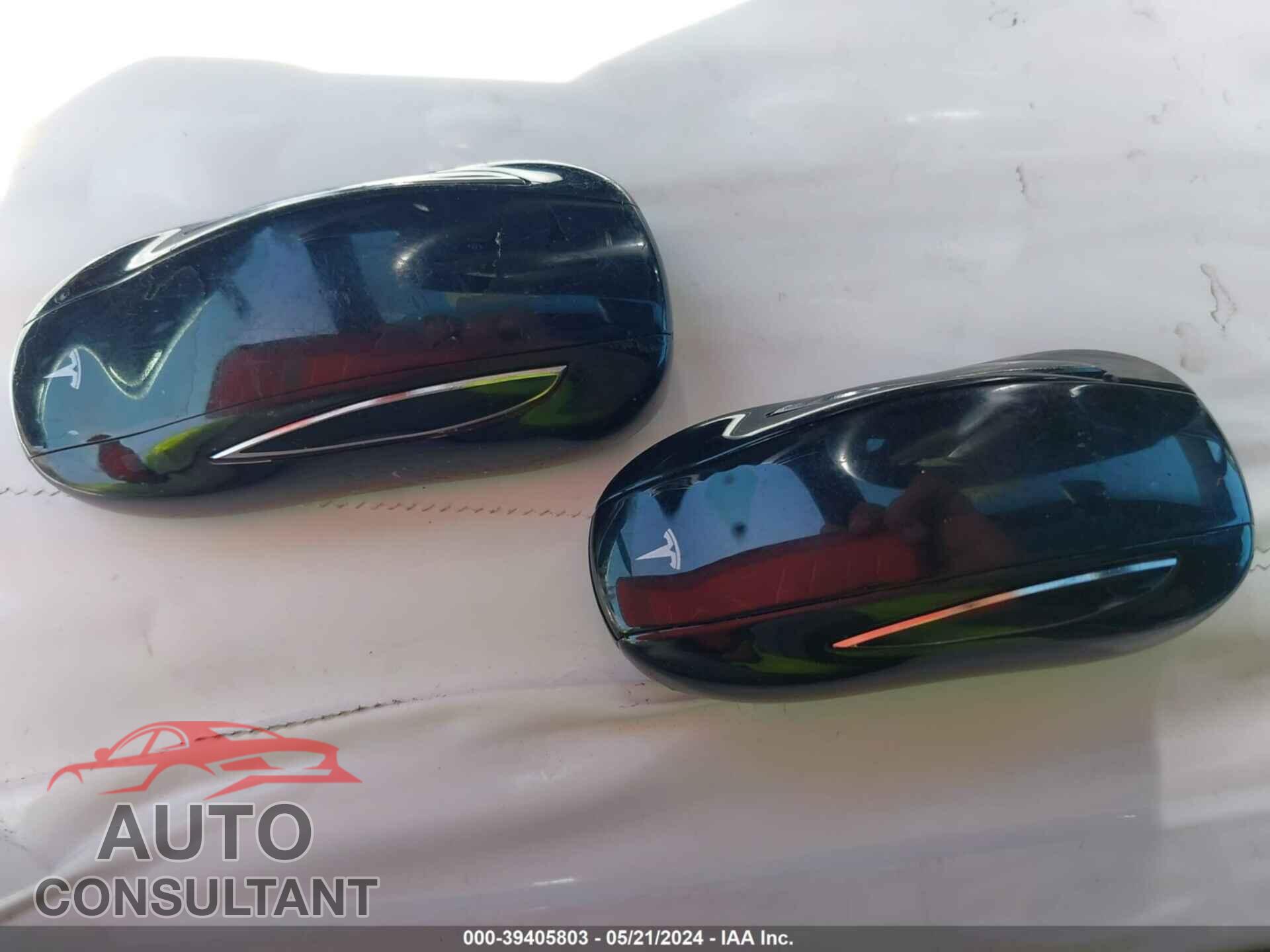 TESLA MODEL X 2016 - 5YJXCBE21GF027862