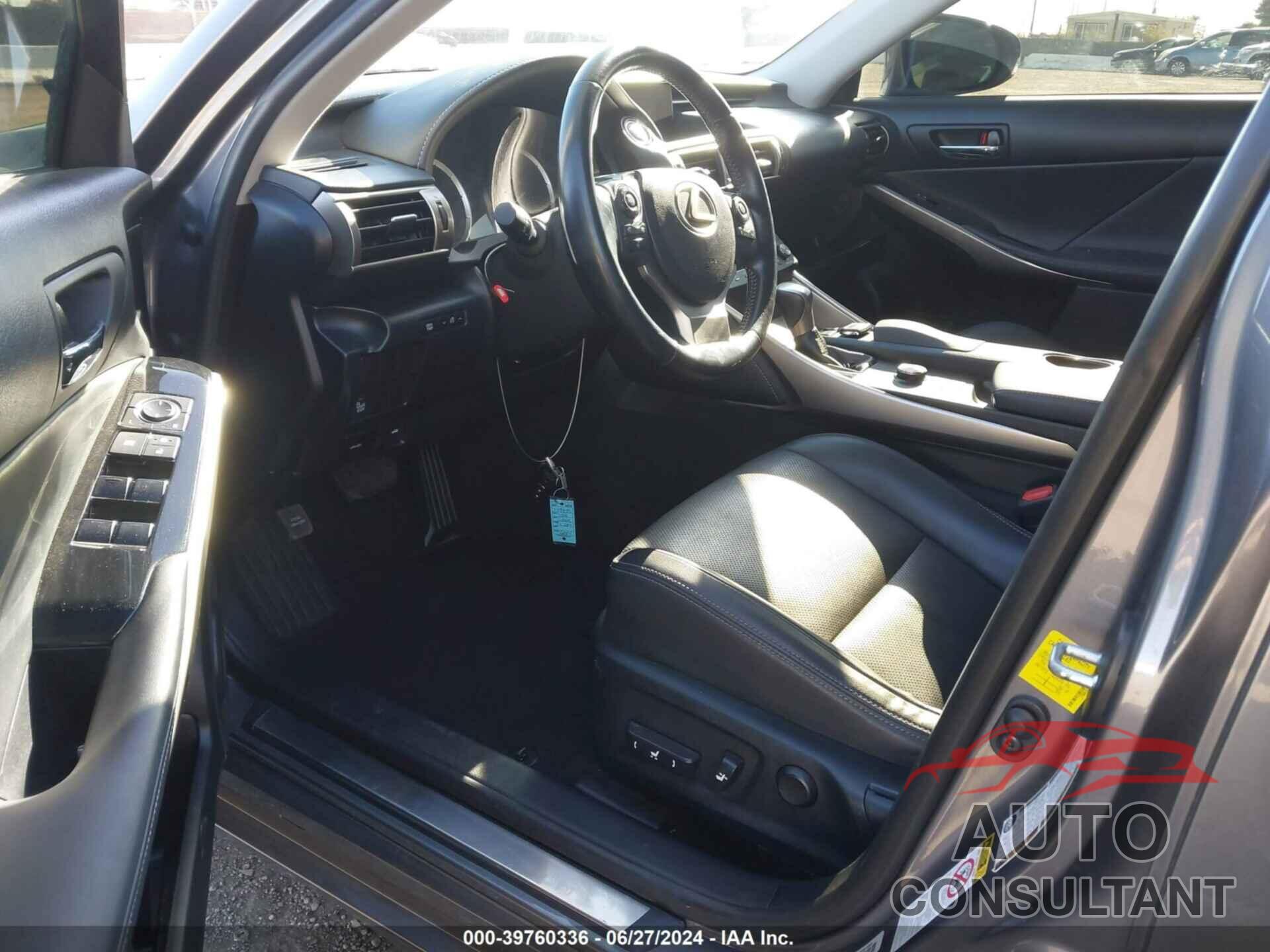 LEXUS IS 200T 2016 - JTHBA1D20G5032434