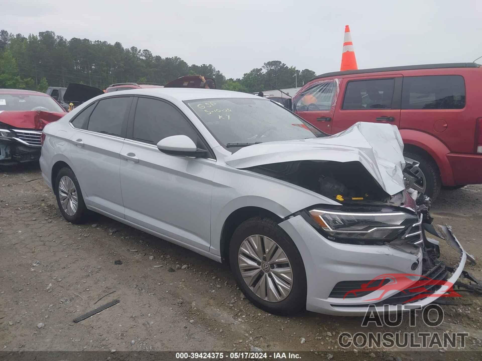 VOLKSWAGEN JETTA 2019 - 3VWC57BU0KM123446