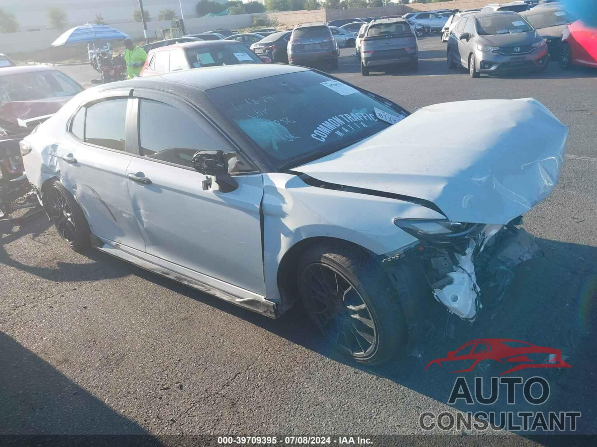 TOYOTA CAMRY 2021 - 4T1KZ1AK8MU049056