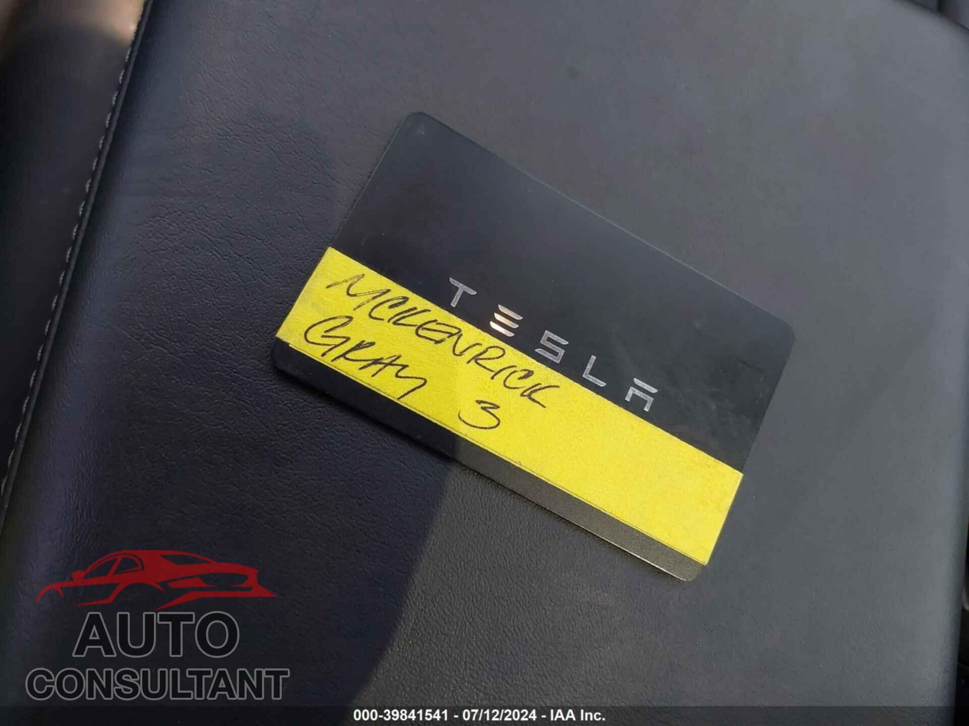 TESLA MODEL 3 2018 - 5YJ3E1EB5JF145357
