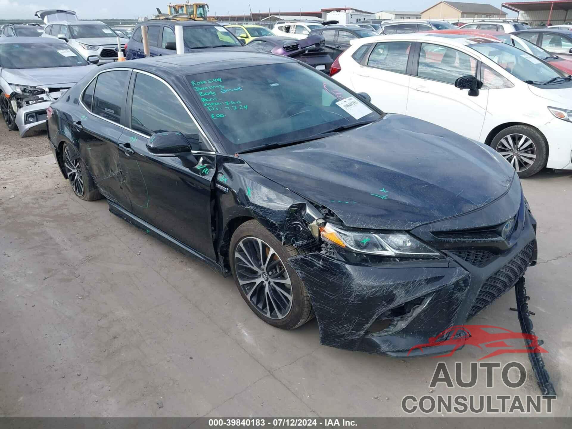 TOYOTA CAMRY HYBRID 2018 - 4T1B21HK2JU508491