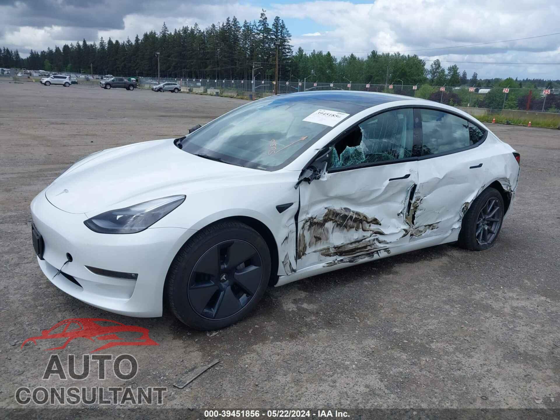TESLA MODEL 3 2023 - LRW3E1EB5PC843888