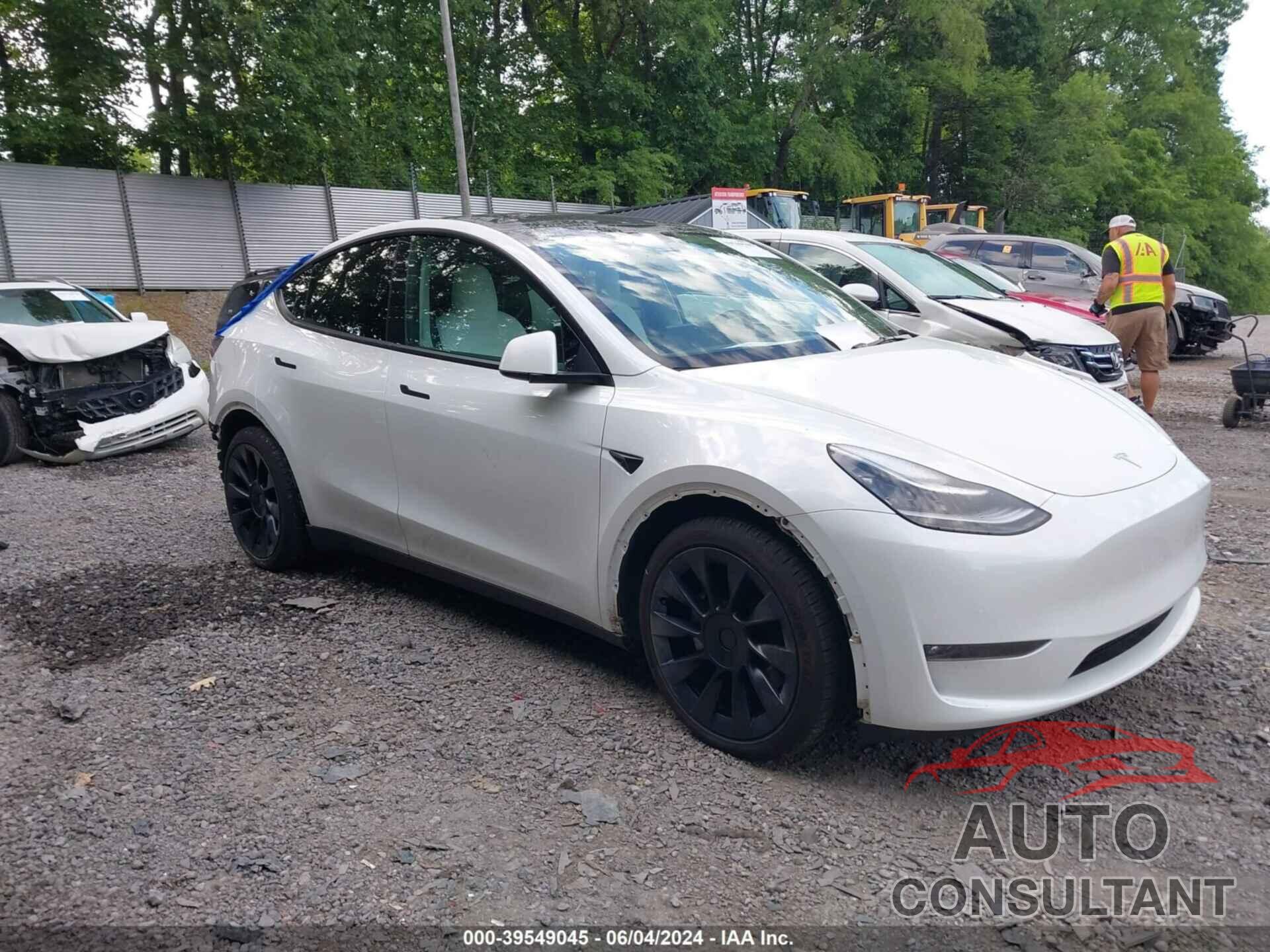 TESLA MODEL Y 2022 - 7SAYGAEE0NF568267