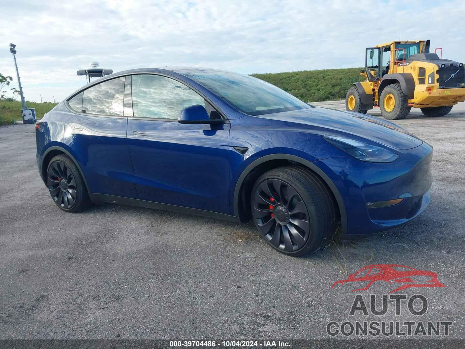 TESLA MODEL Y 2024 - 7SAYGDEF4RA271404