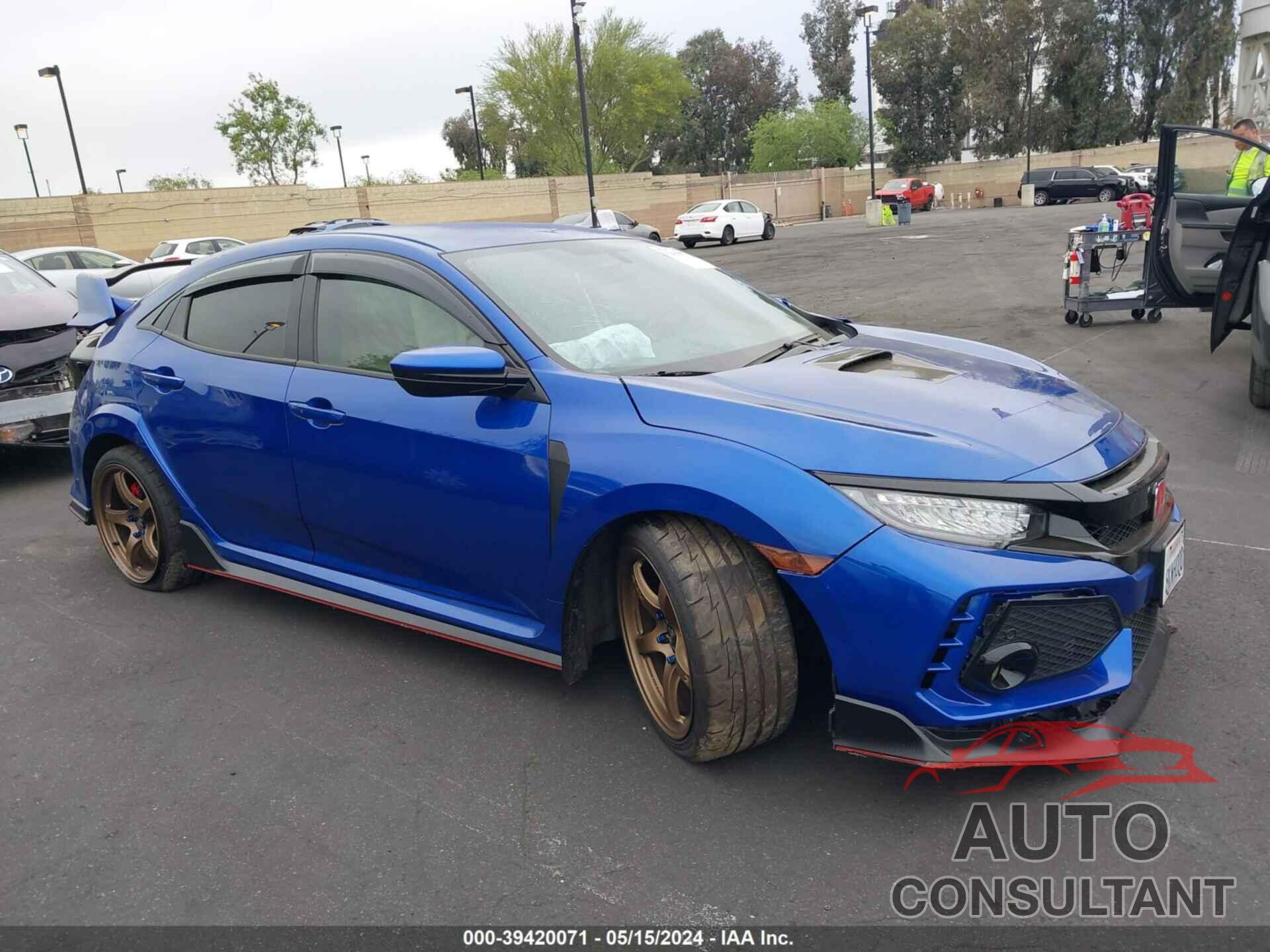 HONDA CIVIC 2019 - SHHFK8G73KU203361