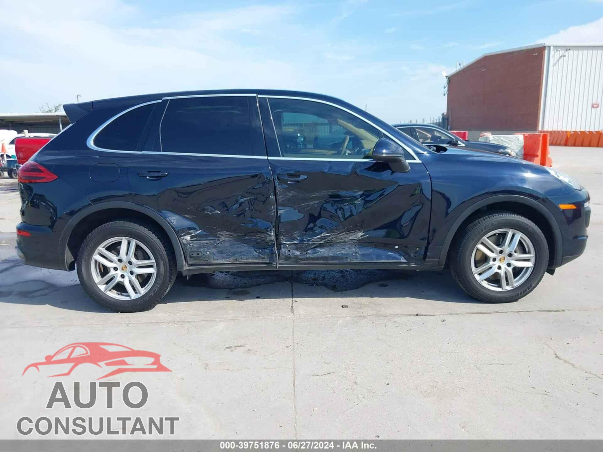 PORSCHE CAYENNE 2016 - WP1AA2A26GLA10939