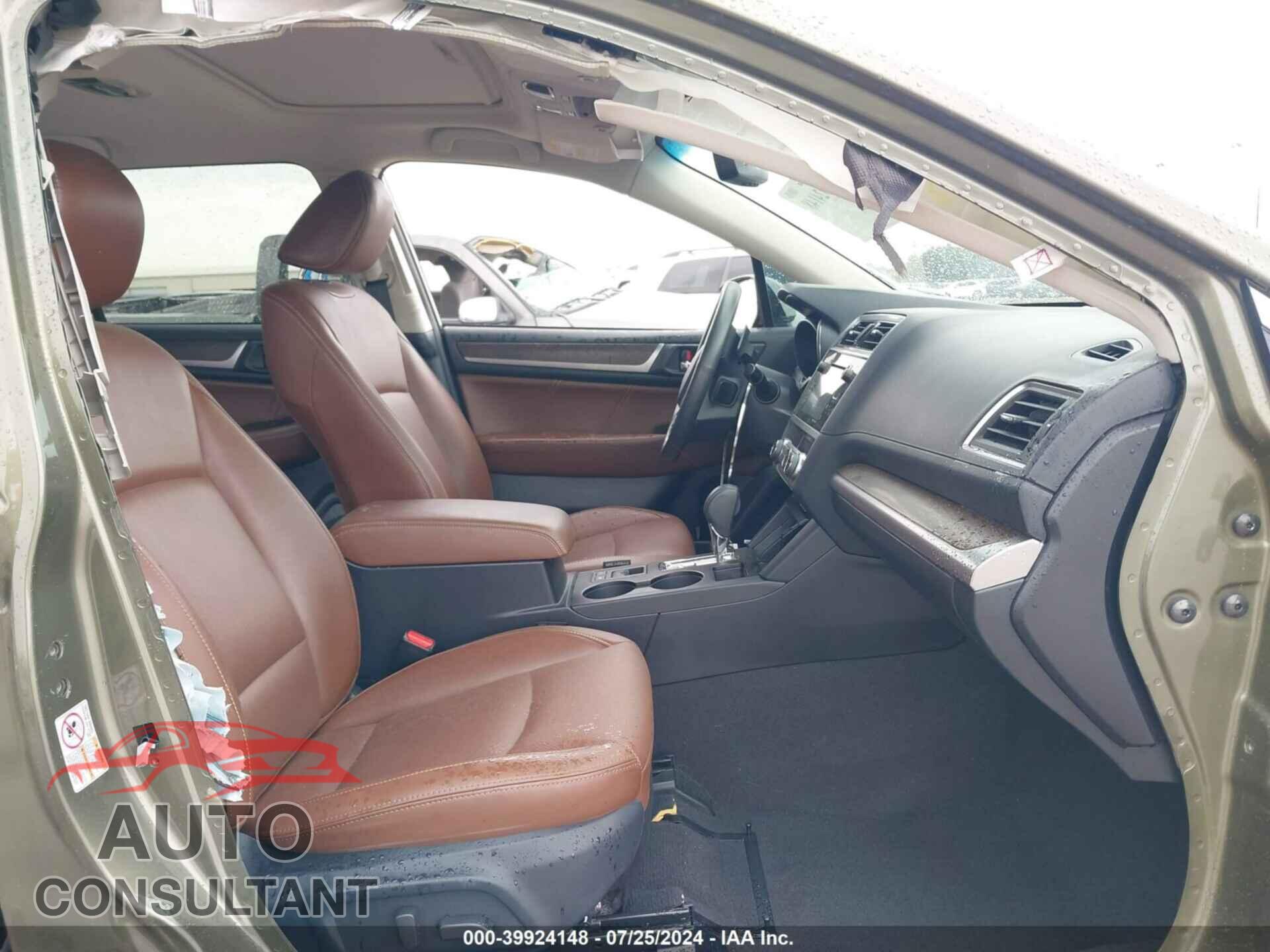 SUBARU OUTBACK 2017 - 4S4BSATC8H3404765
