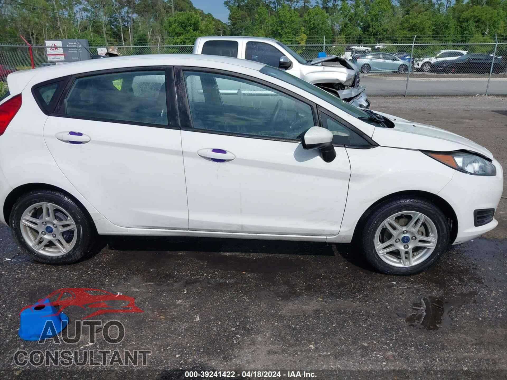 FORD FIESTA 2018 - 3FADP4EJ4JM122483