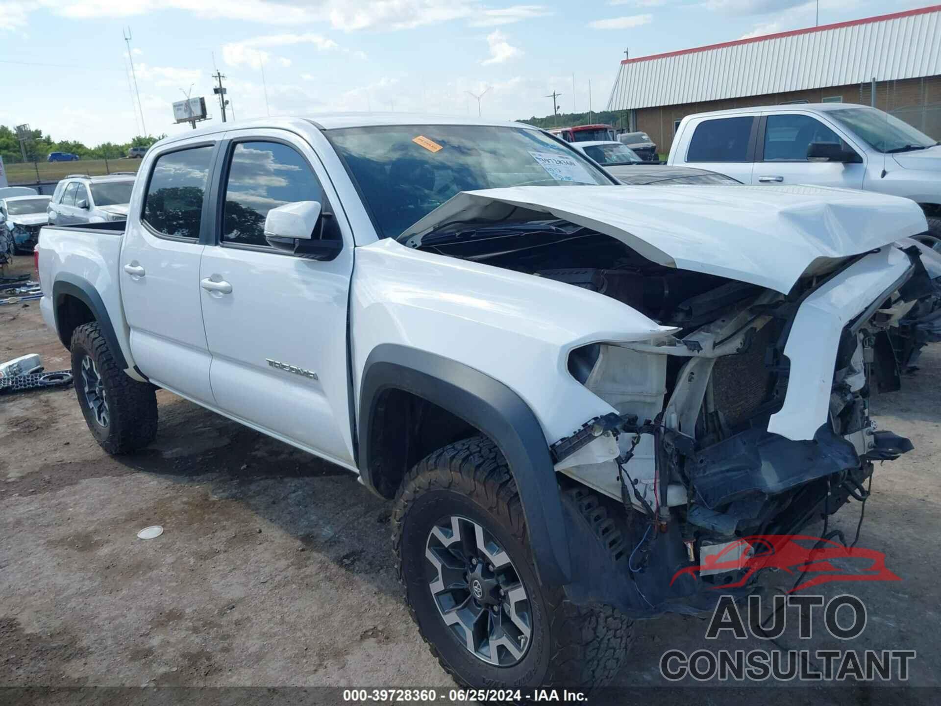 TOYOTA TACOMA 2018 - 5TFCZ5AN3JX151319