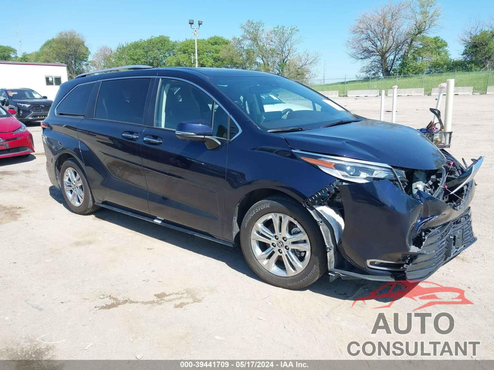 TOYOTA SIENNA 2022 - 5TDESKFC1NS062251