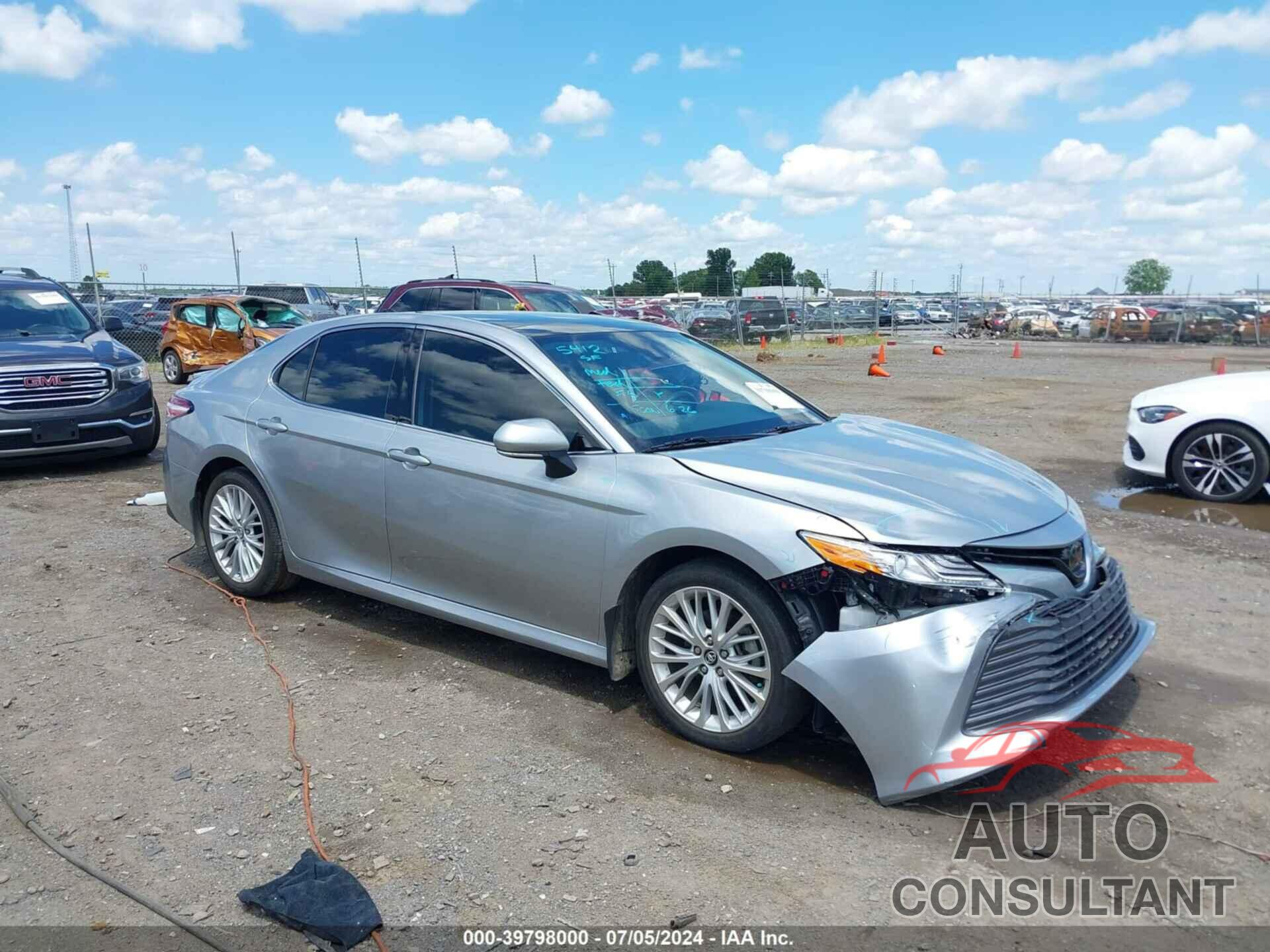 TOYOTA CAMRY 2020 - 4T1F11AKXLU866505