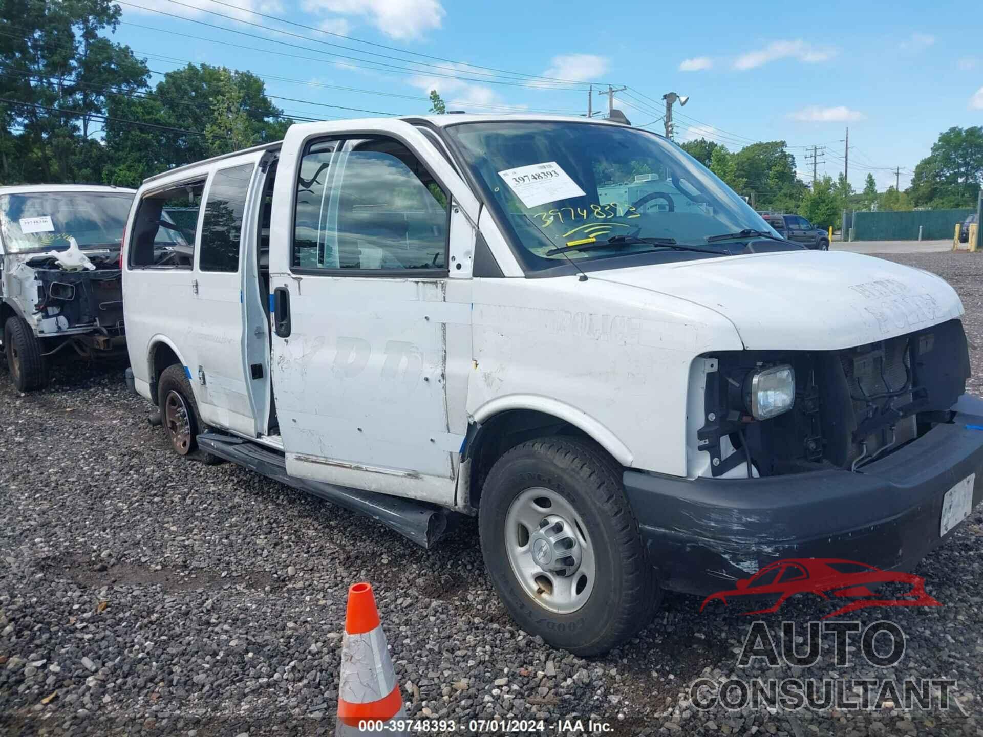 CHEVROLET EXPRESS 2500 2016 - 1GAWGEFG7G1339472