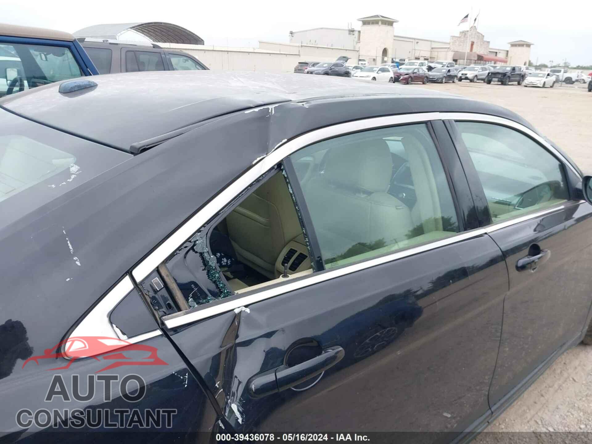 FORD TAURUS 2016 - 1FAHP2E89GG144565