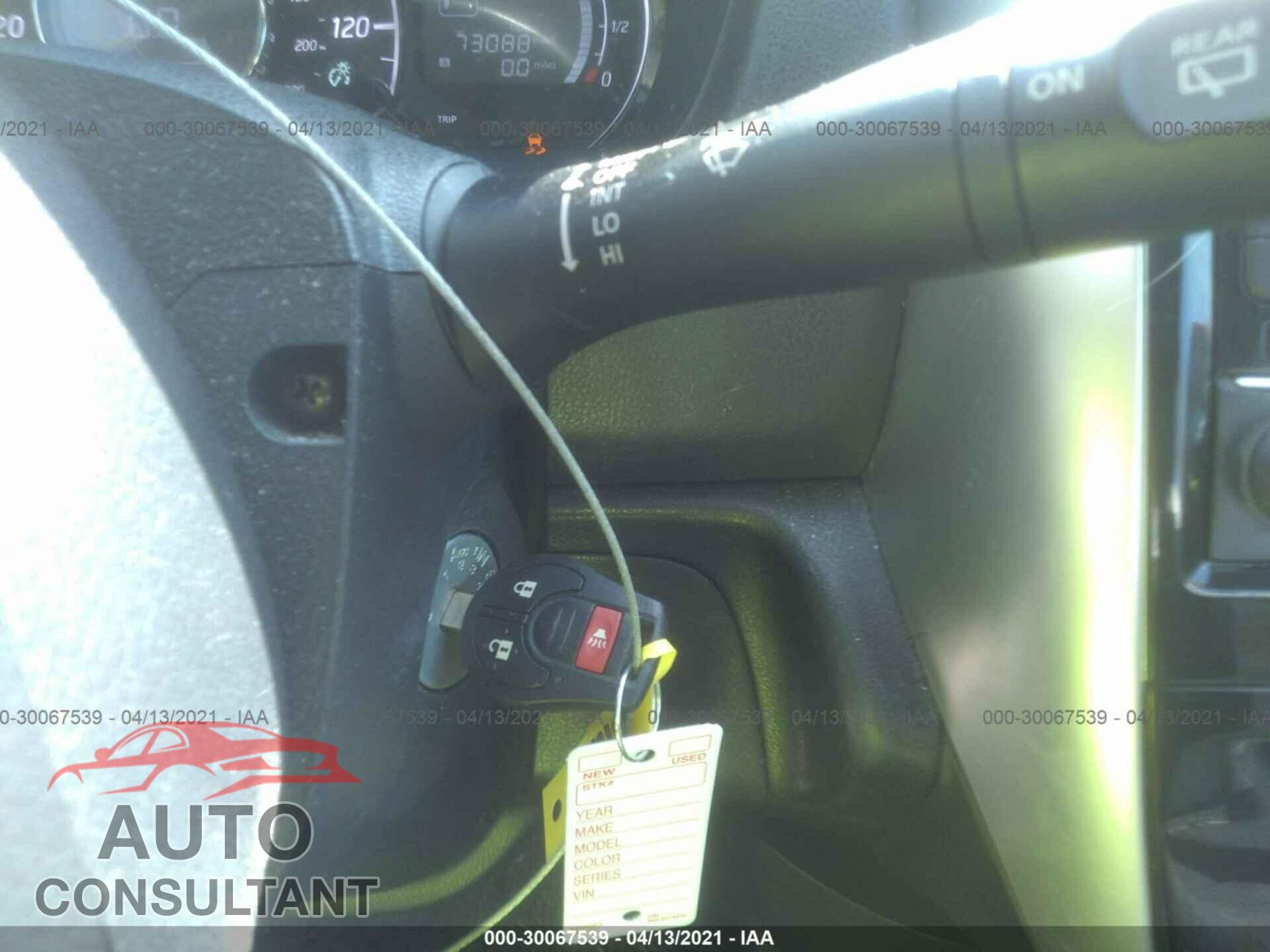 NISSAN VERSA NOTE 2017 - 3N1CE2CP3HL372985
