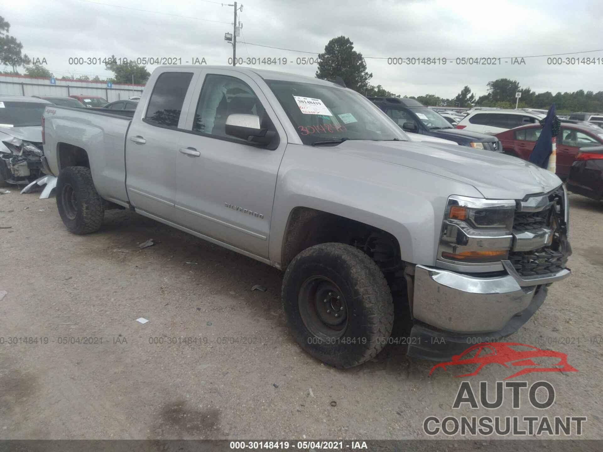 CHEVROLET SILVERADO 1500 2018 - 1GCVKREH1JZ288000