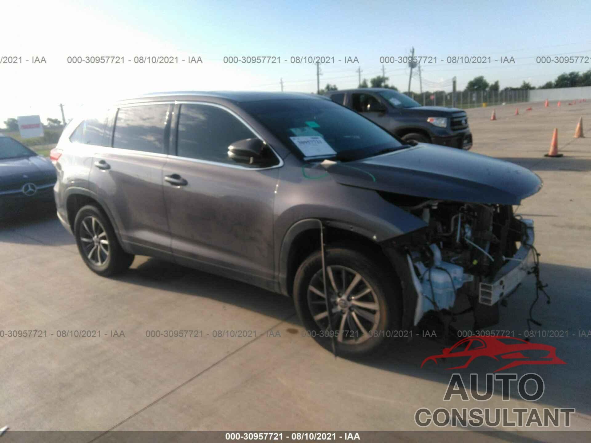 TOYOTA HIGHLANDER 2019 - 5TDKZRFH2KS347622