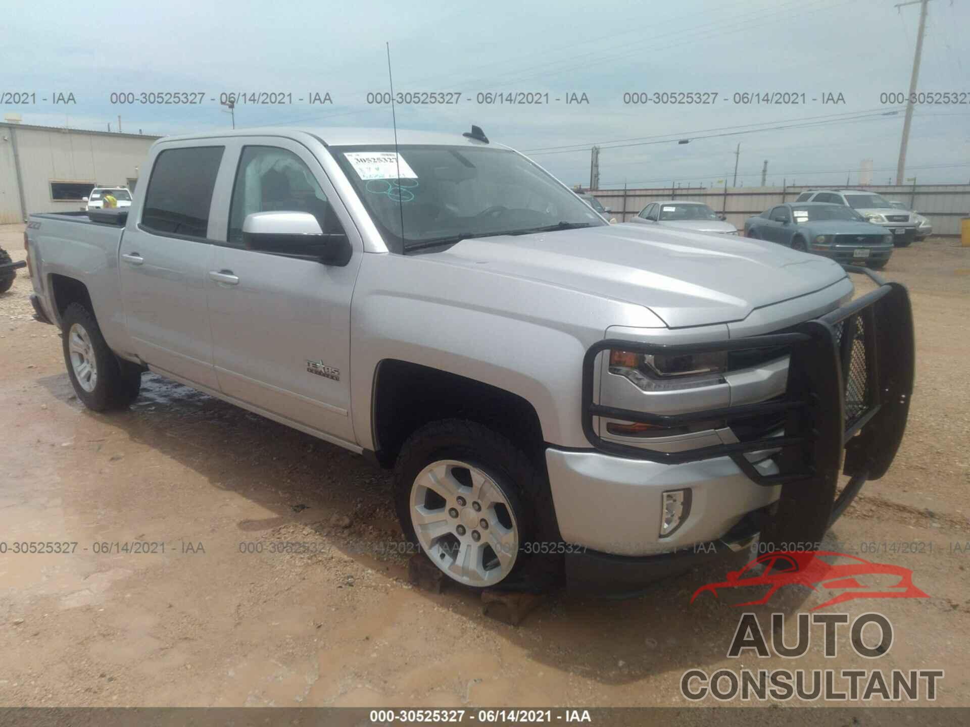 CHEVROLET SILVERADO 1500 2018 - 3GCUKREC3JG481281