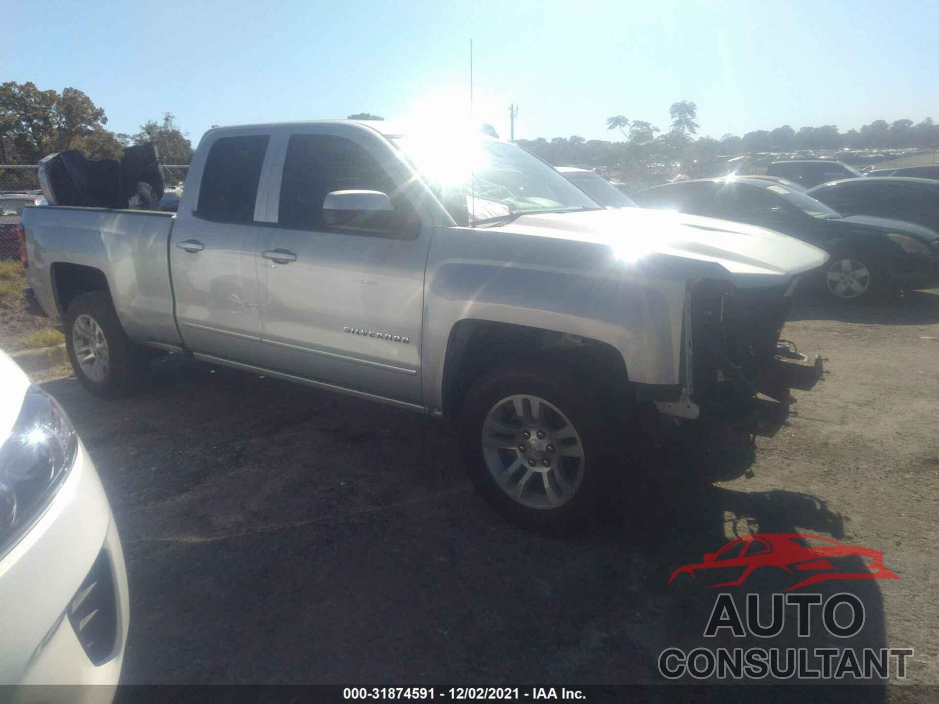 CHEVROLET SILVERADO 1500 2018 - 2GCRCREC8J1106319
