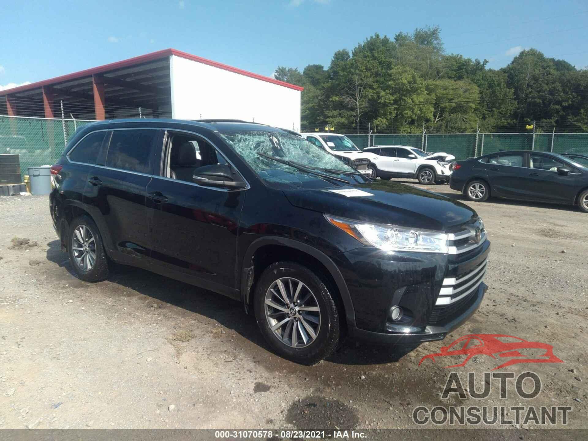 TOYOTA HIGHLANDER 2019 - 5TDJZRFH0KS945039