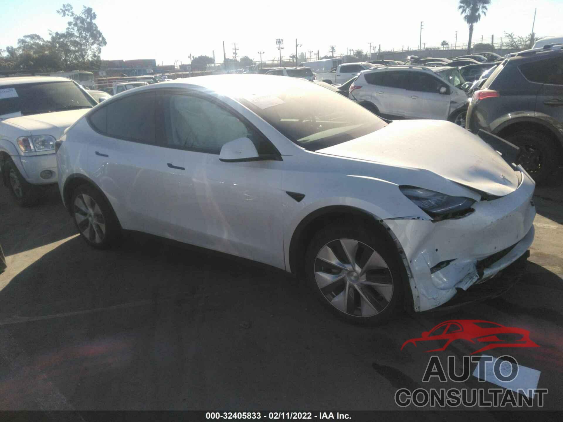 TESLA MODEL Y 2021 - 5YJYGDEE0MF117157