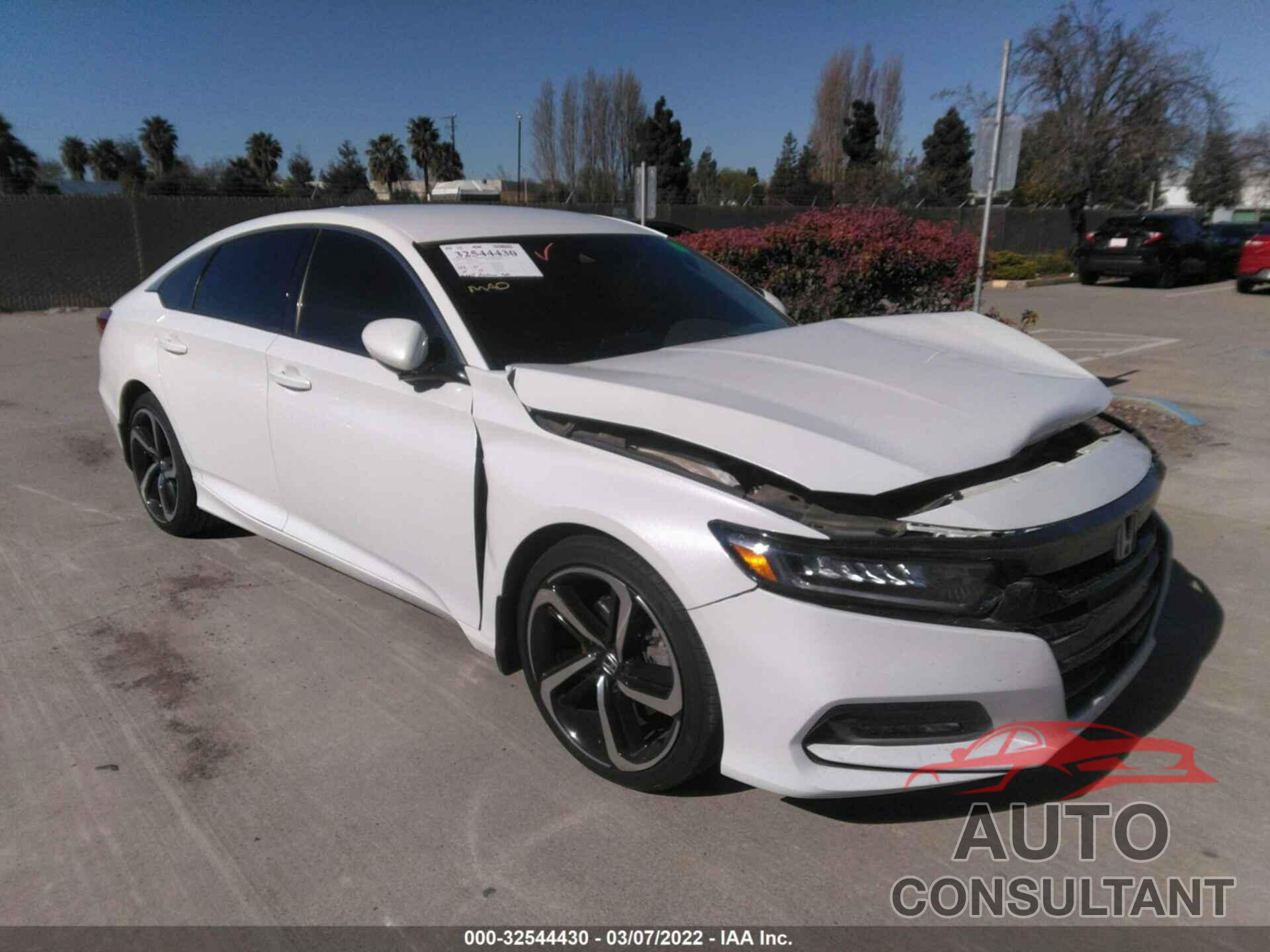 HONDA ACCORD SEDAN 2018 - 1HGCV1F3XJA063884